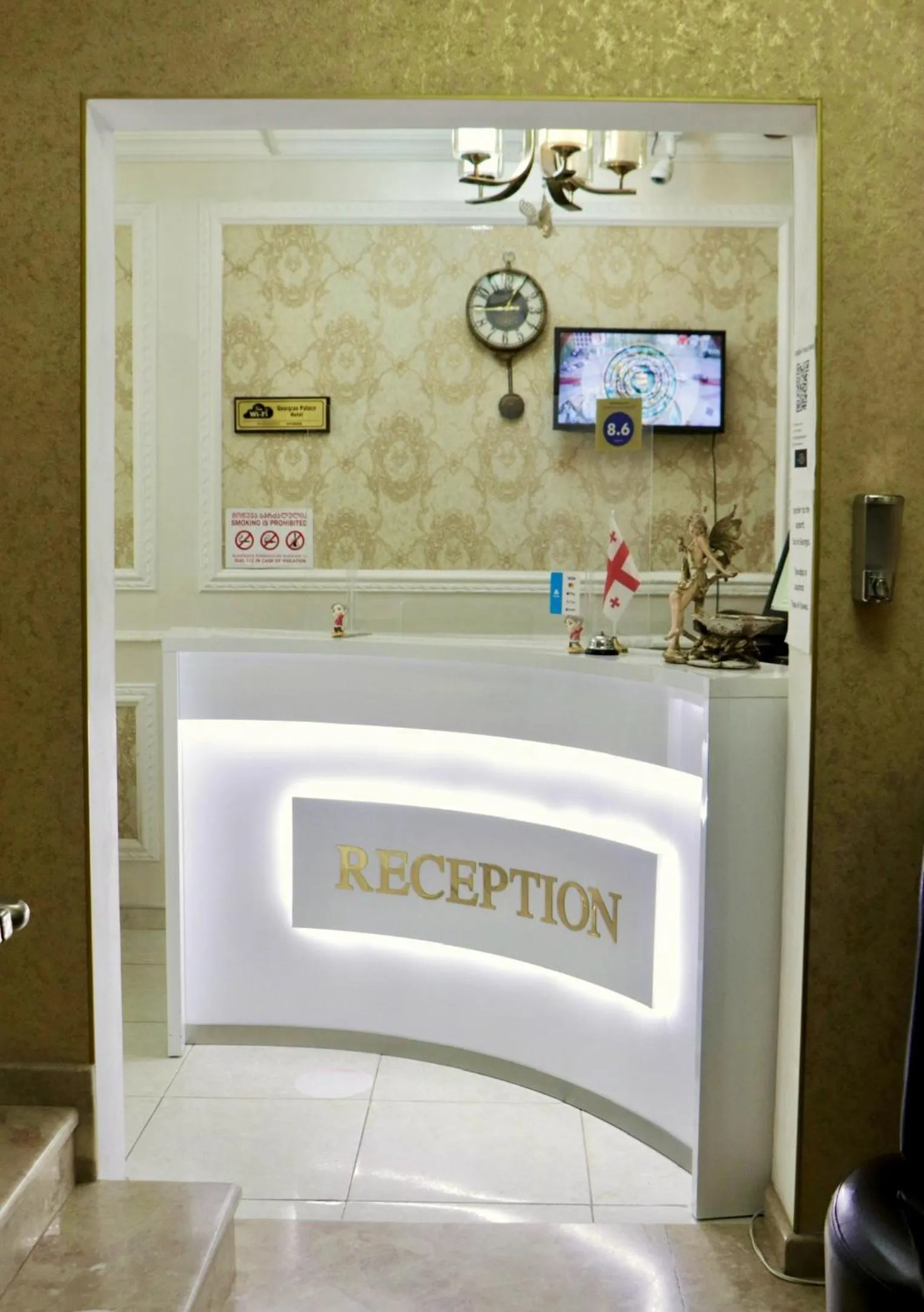 Day in Georgian Palace Hotel