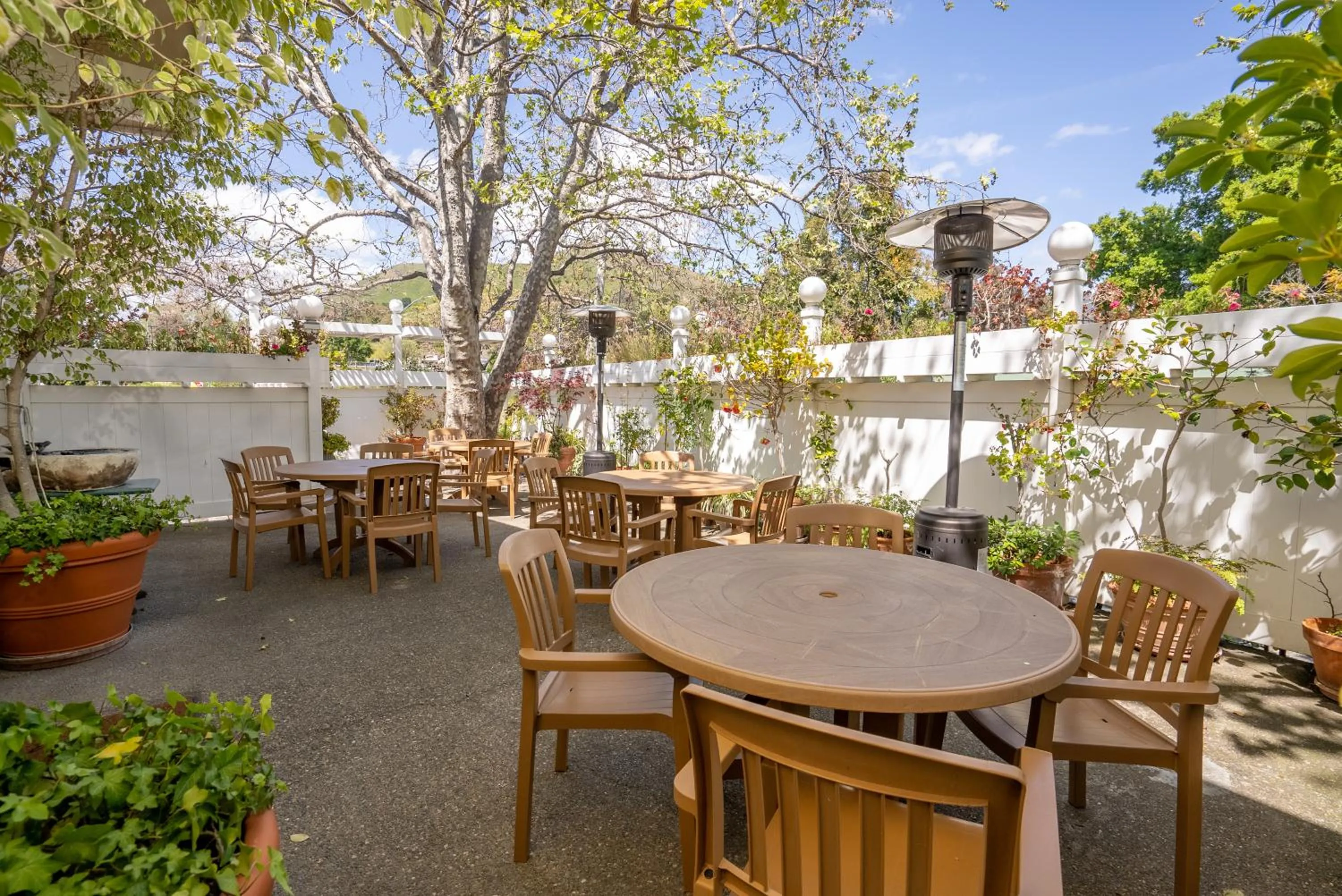 Patio in Apple Farm Inn