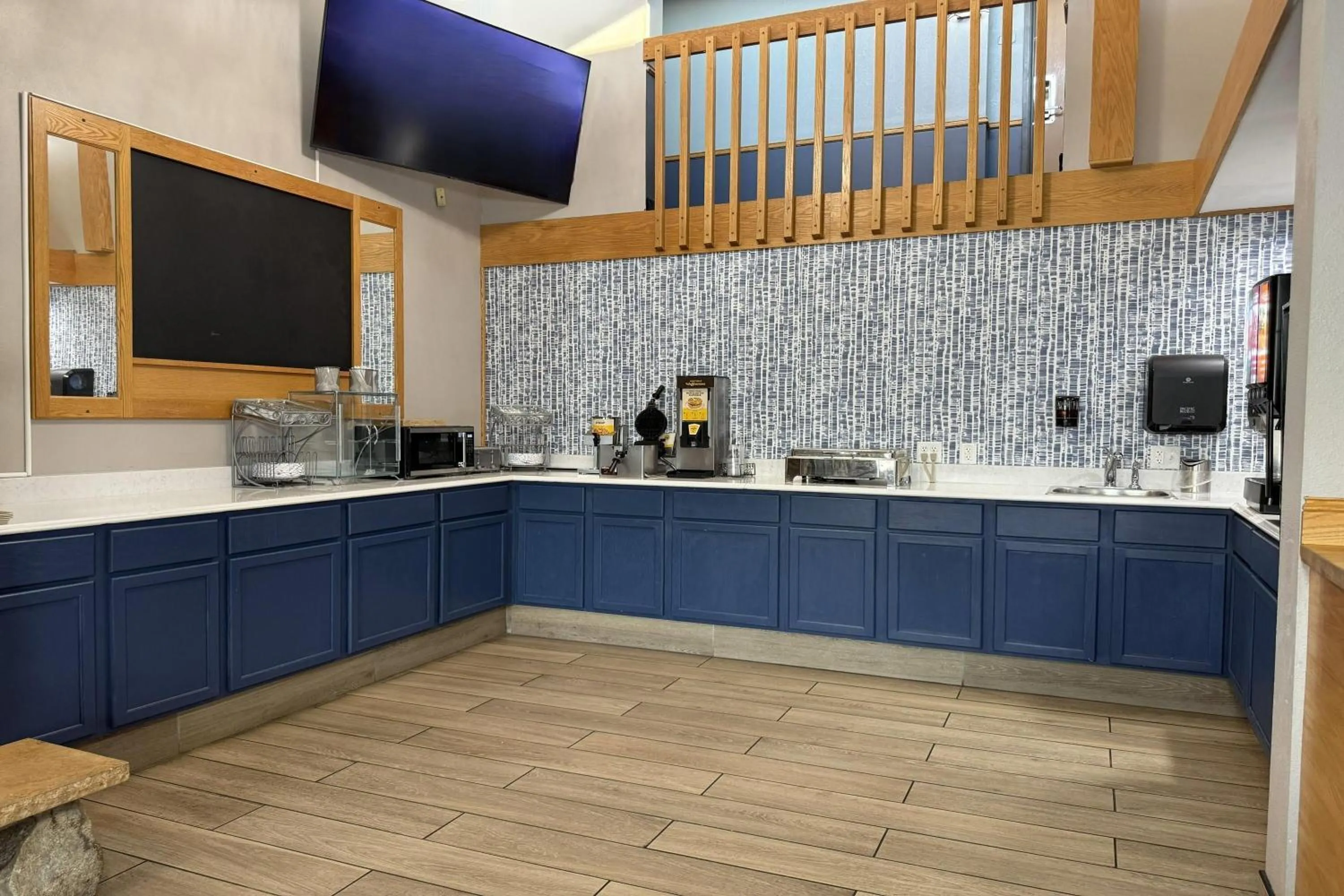 Breakfast in AmericInn by Wyndham Sioux Falls