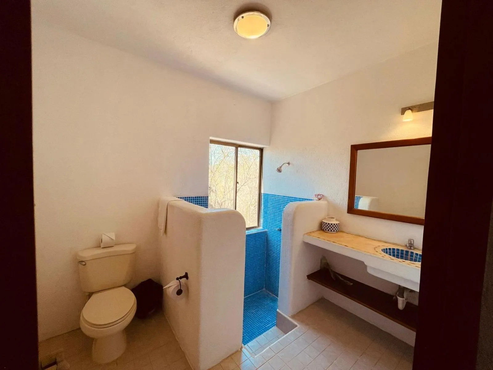 Toilet, Bed in El Jardin
