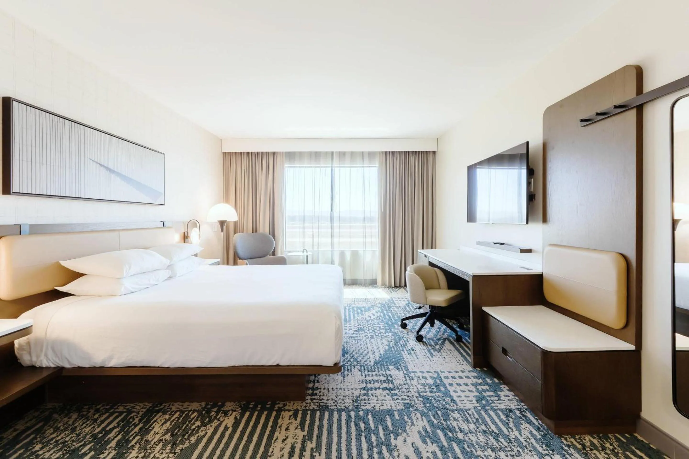 Bedroom, Bed in Radisson Hotel Santa Maria