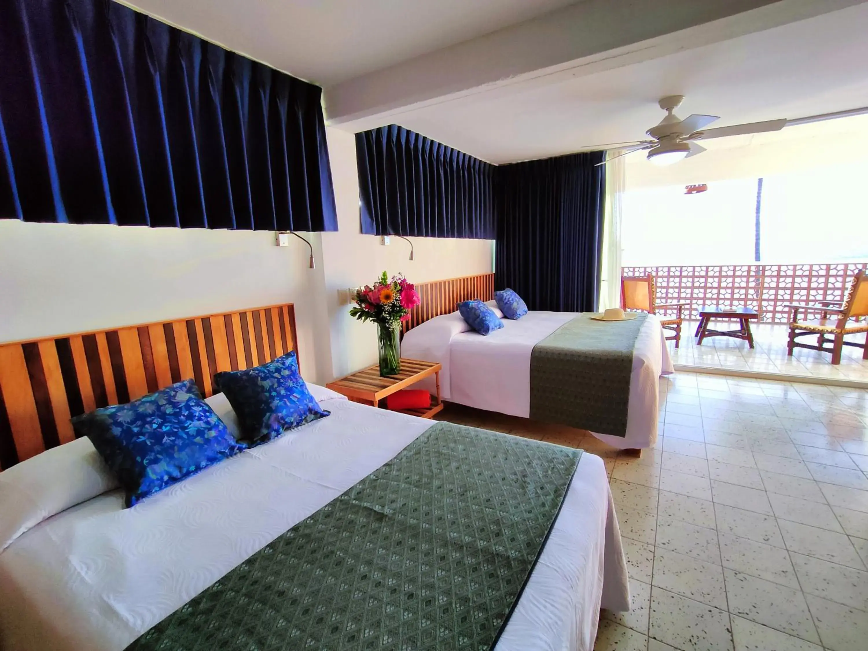 Double Room with Two Double Beds and Ocean View in Hotel Rosita Double Room with Two Double Beds and Ocean View in Hotel Rosita