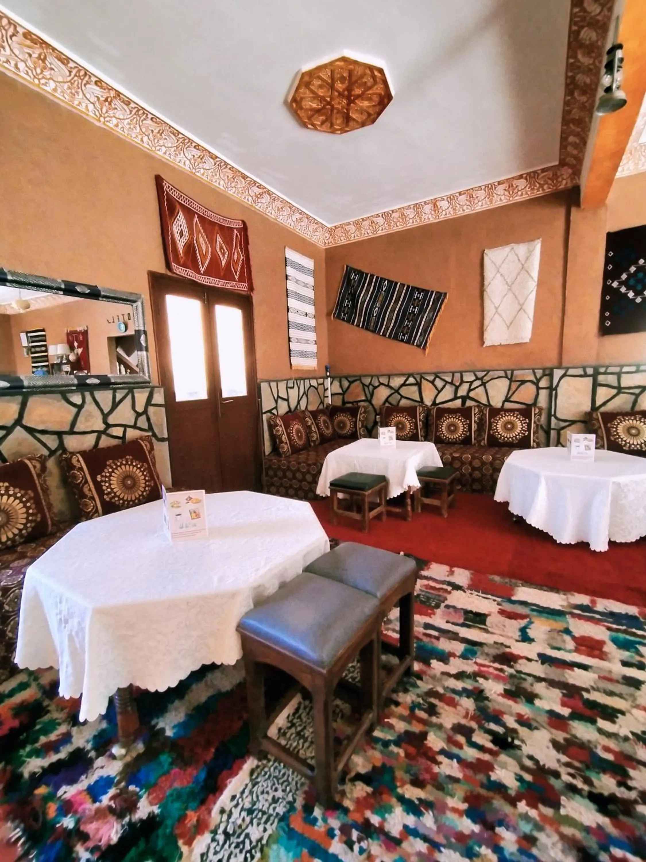 Bed in auberge restaurant tizgui