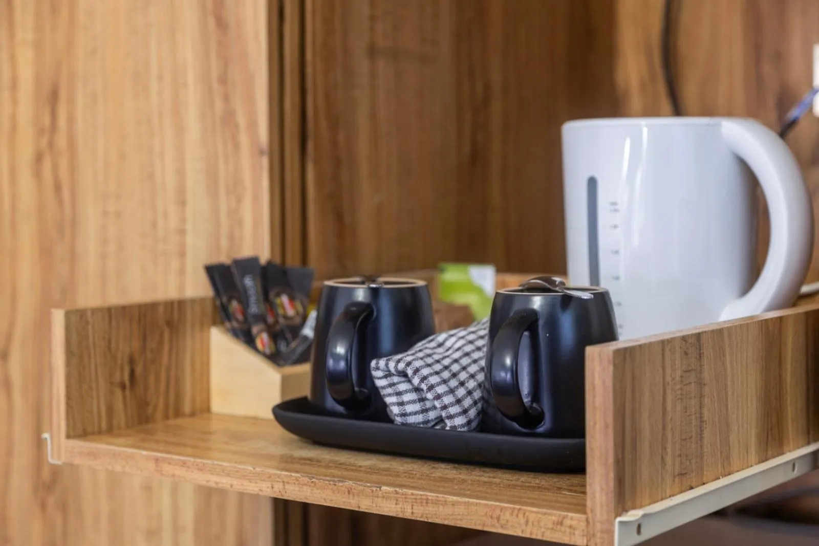 Coffee/tea facilities in Adelaide Paringa