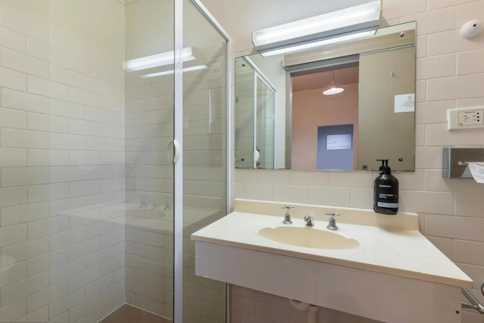 Bathroom in Adelaide Paringa