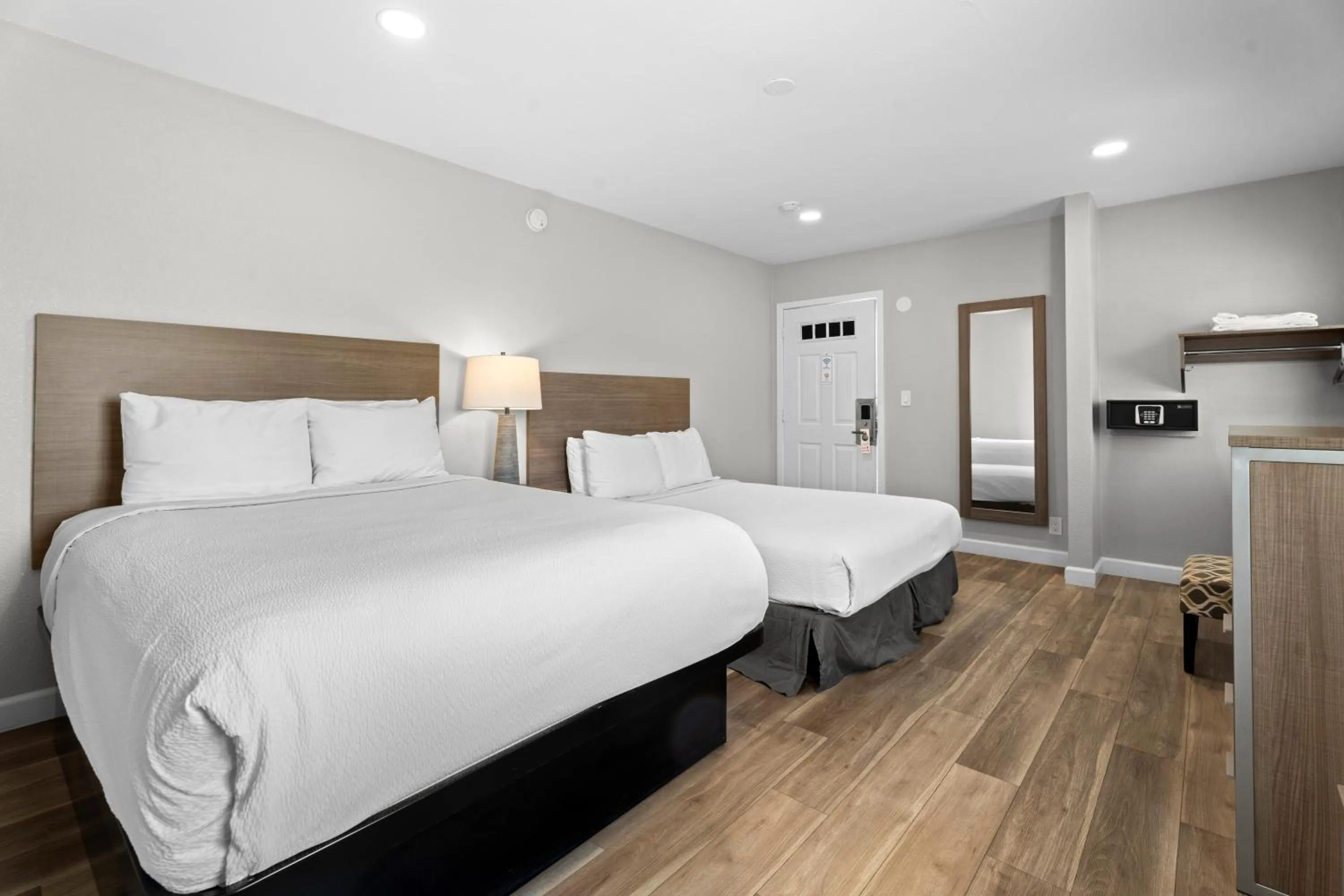 Bedroom, Bed in Ocean Park Inn