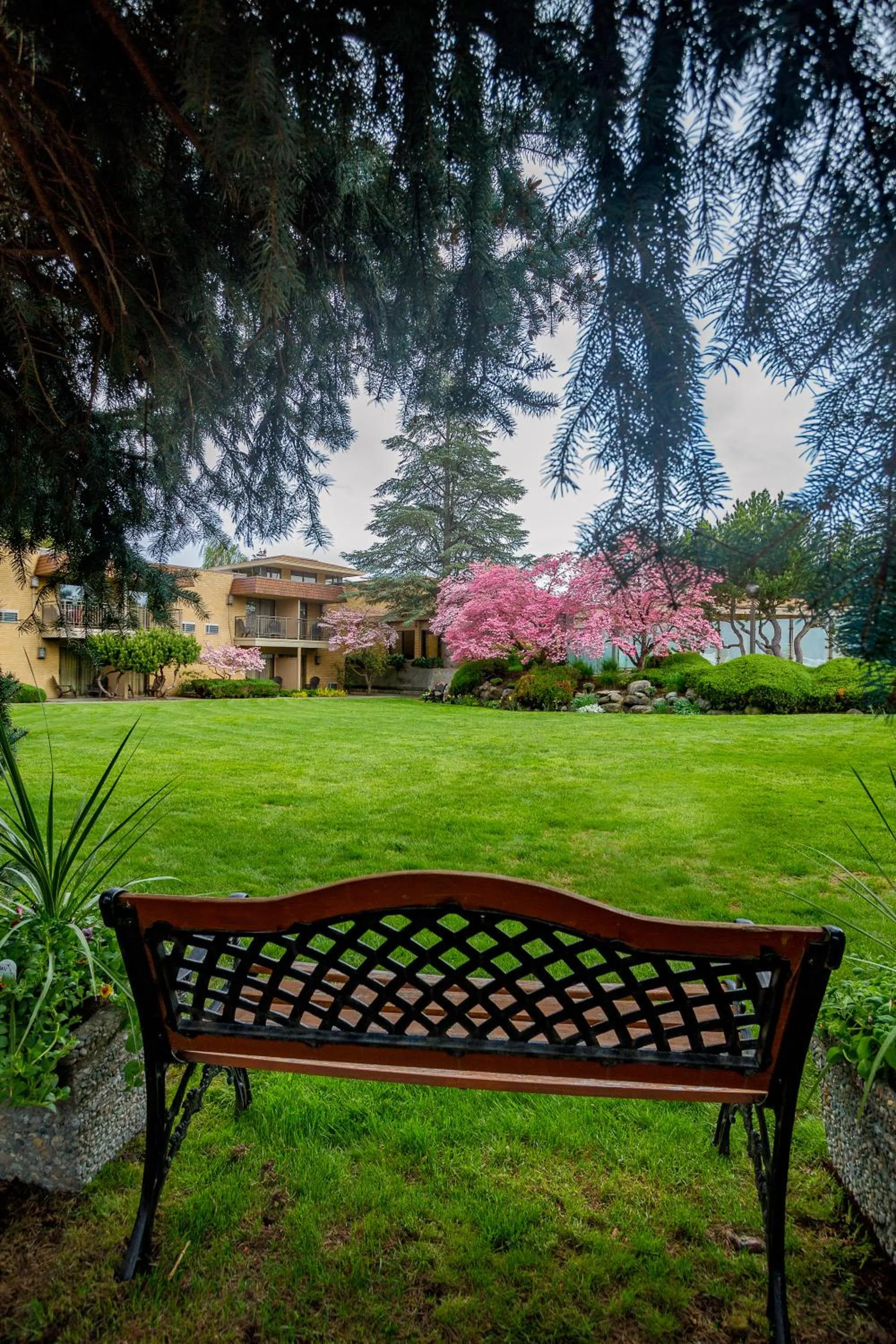 Property building in Mirabeau Park Hotel