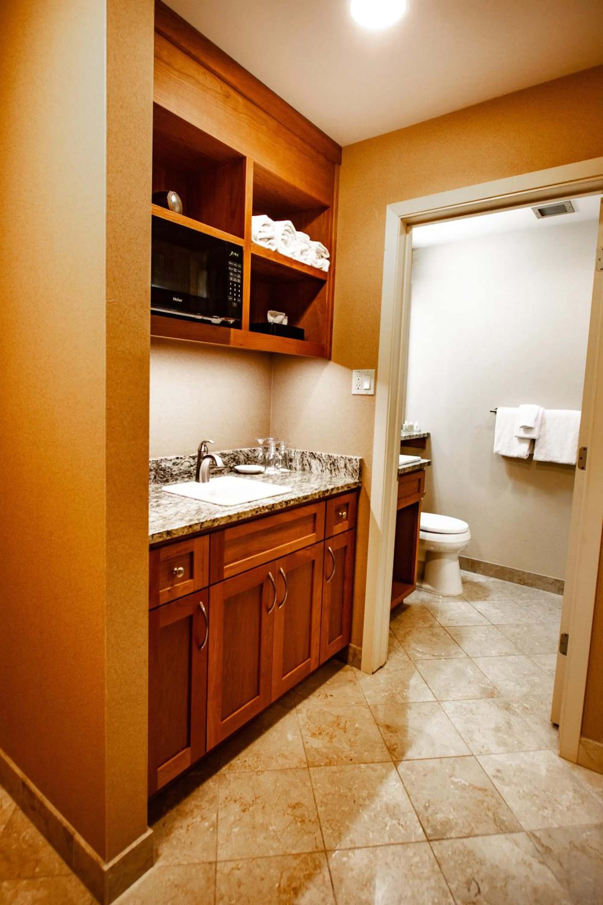 Bathroom in Mirabeau Park Hotel