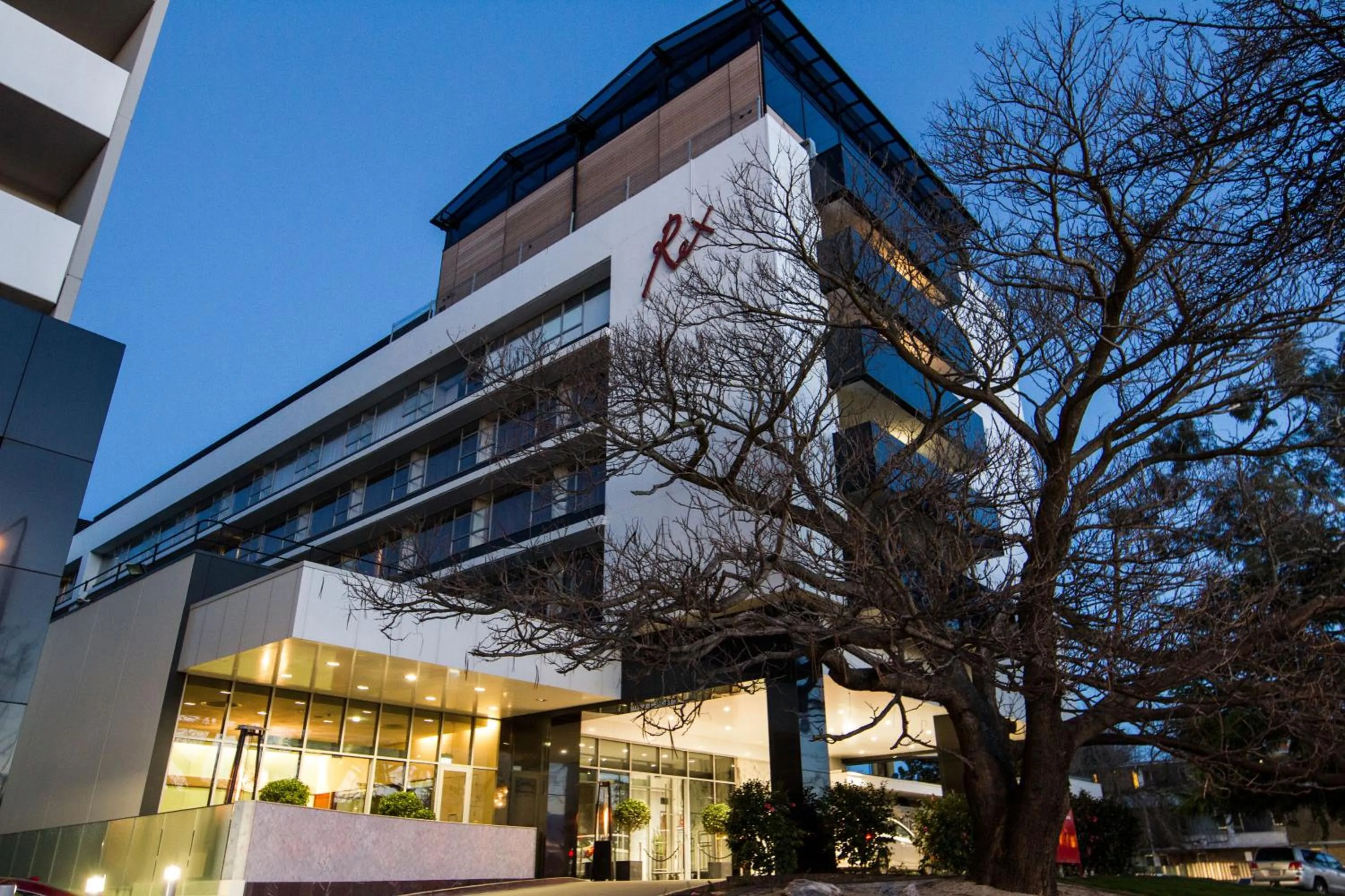 Property building in Canberra Rex Hotel