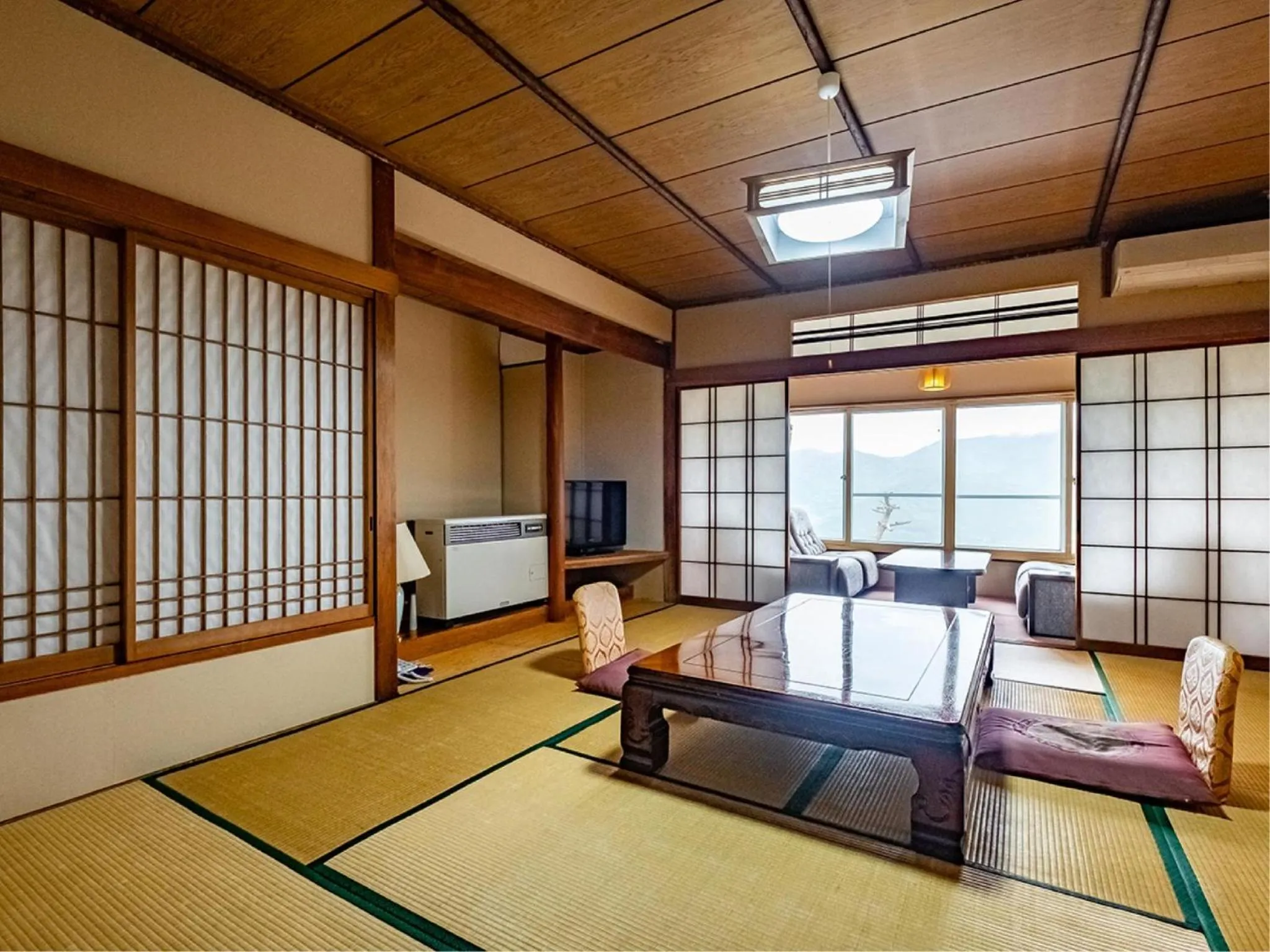 Photo of the whole room in Shirayunoyado Yamadaya Hakone Gora
