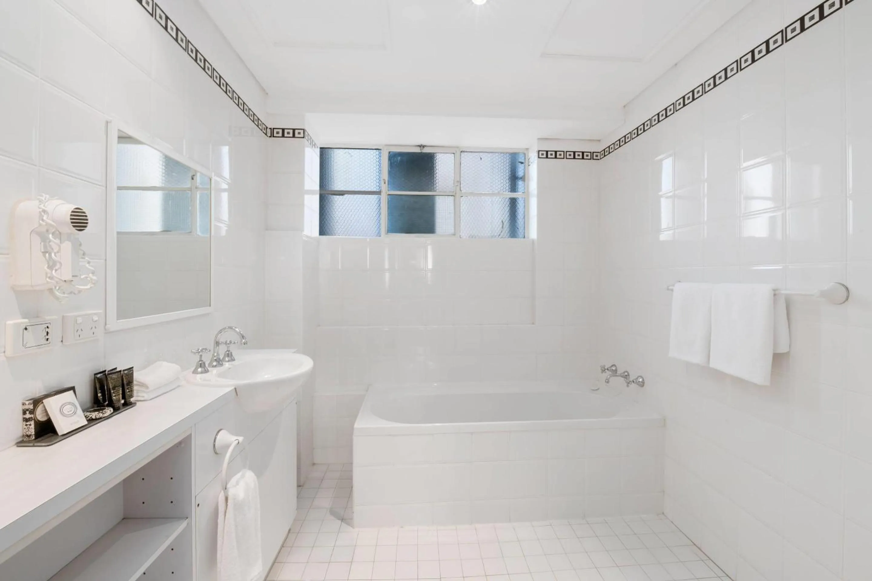 Bedroom in Castlereagh Boutique Hotel, an Ascend Collection Hotel