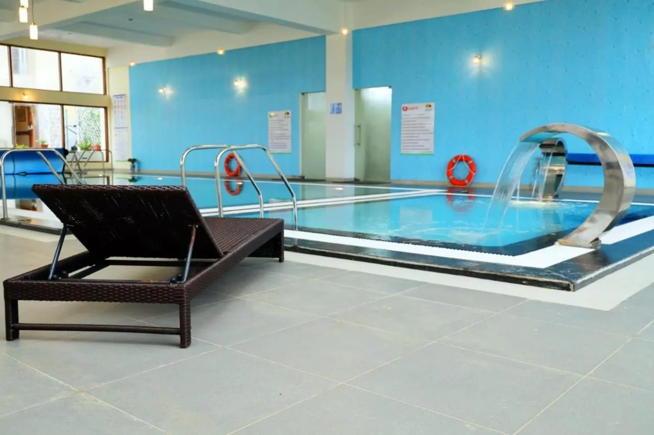 Swimming pool in Gem Park Ooty