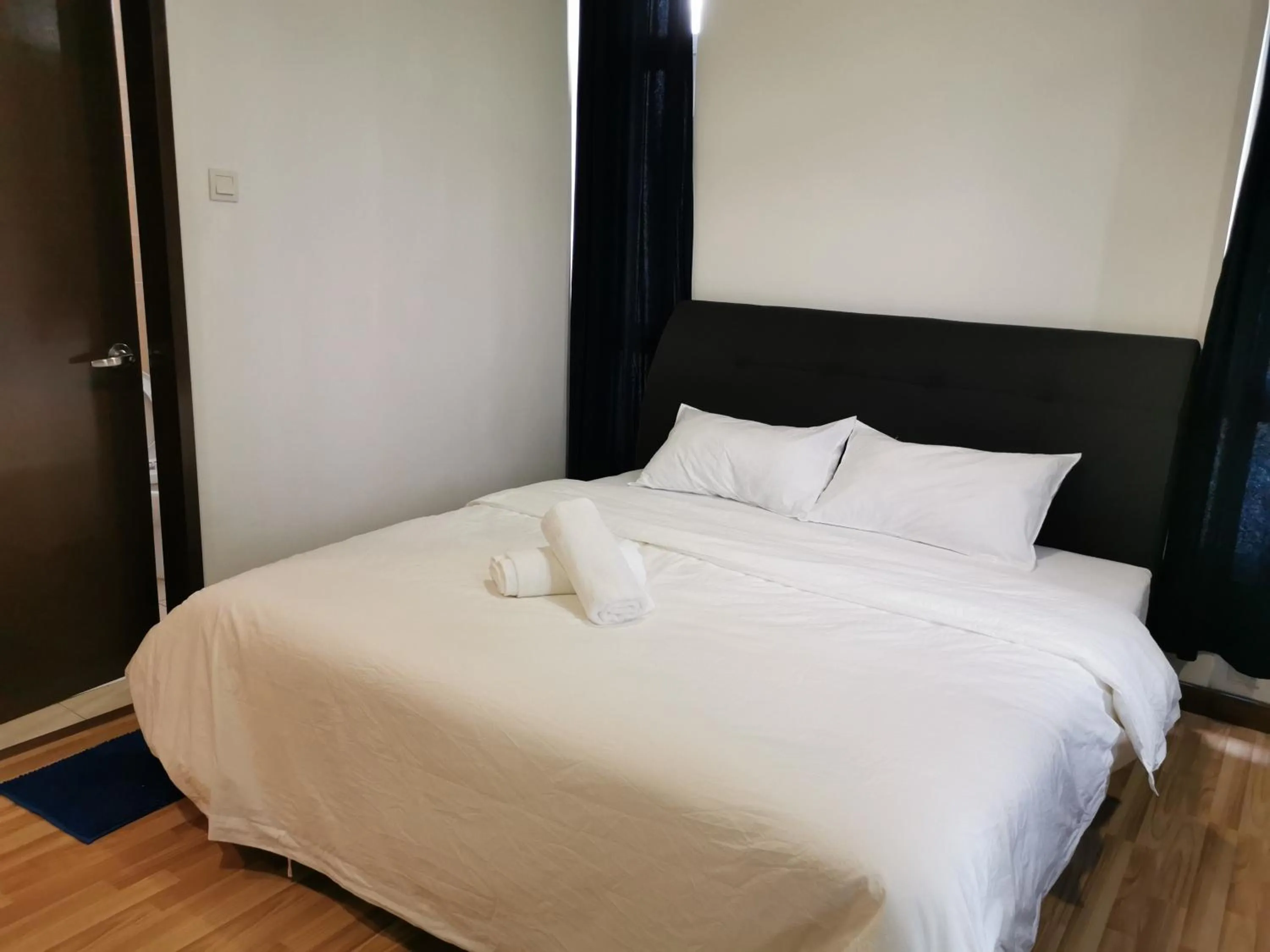 Bedroom, Bed in Residence @ Shaftsbury Cyberjaya