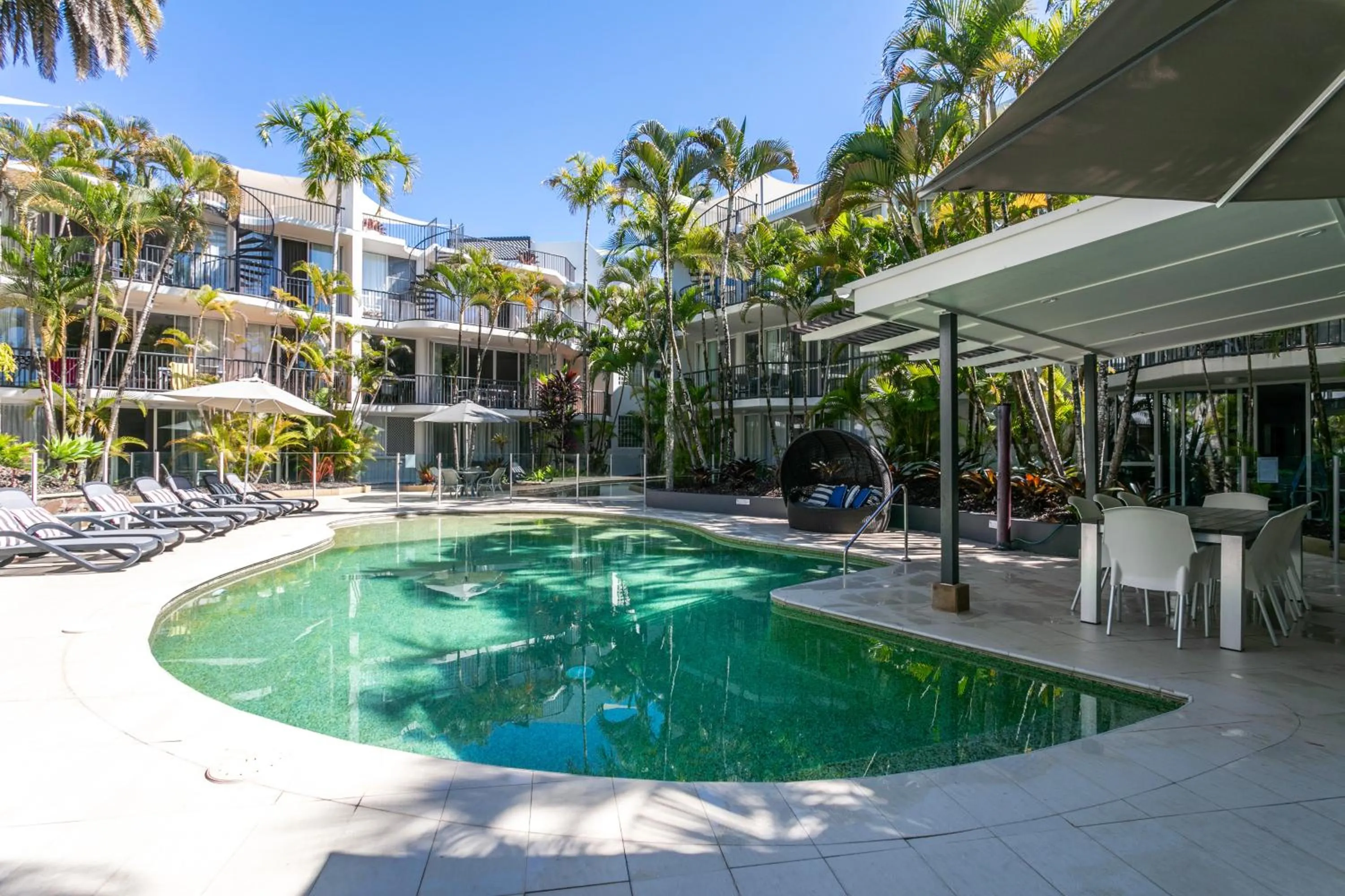 Swimming pool in Noosa Tropicana