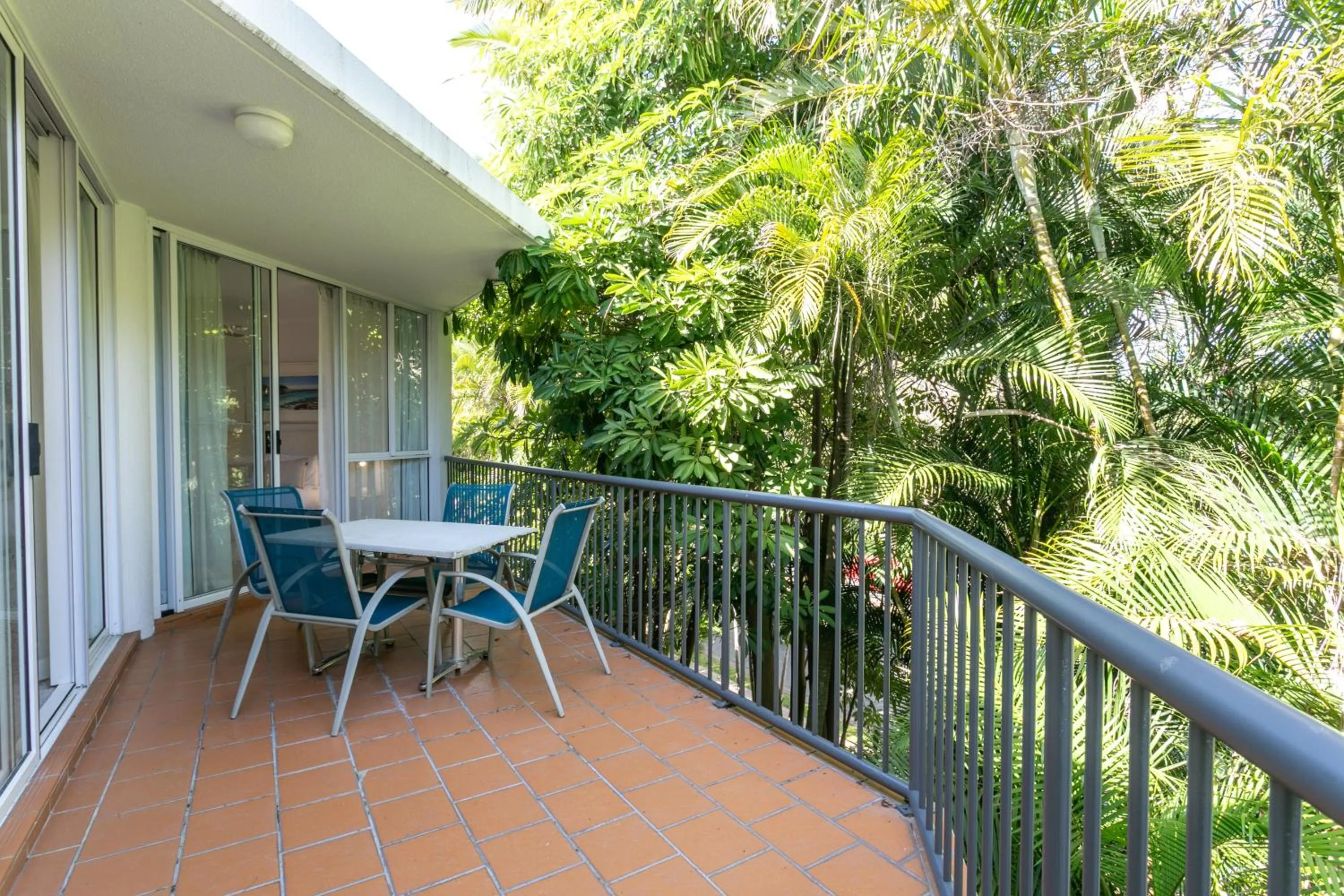 Garden view in Noosa Tropicana