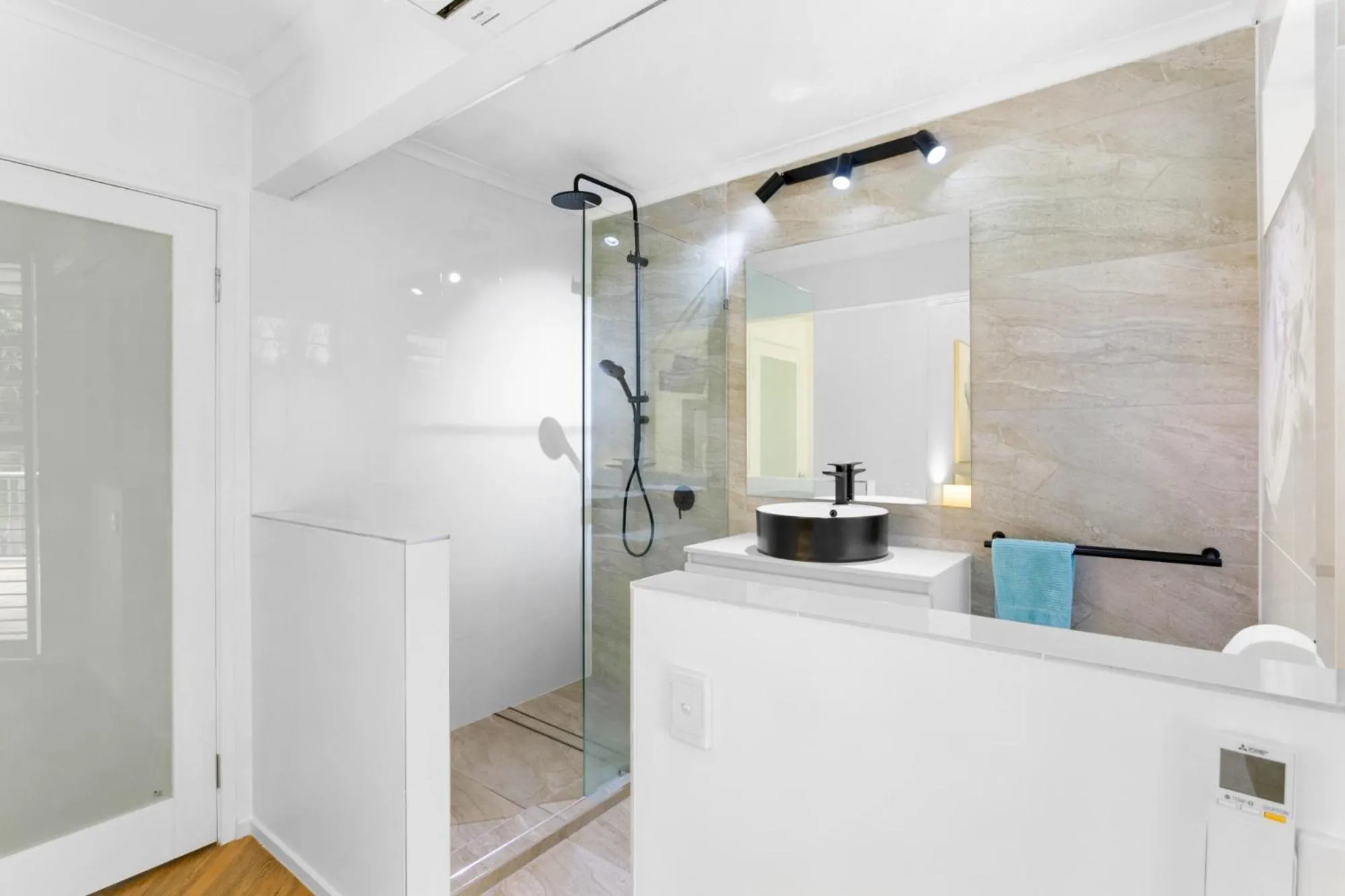 Bathroom in Noosa Tropicana