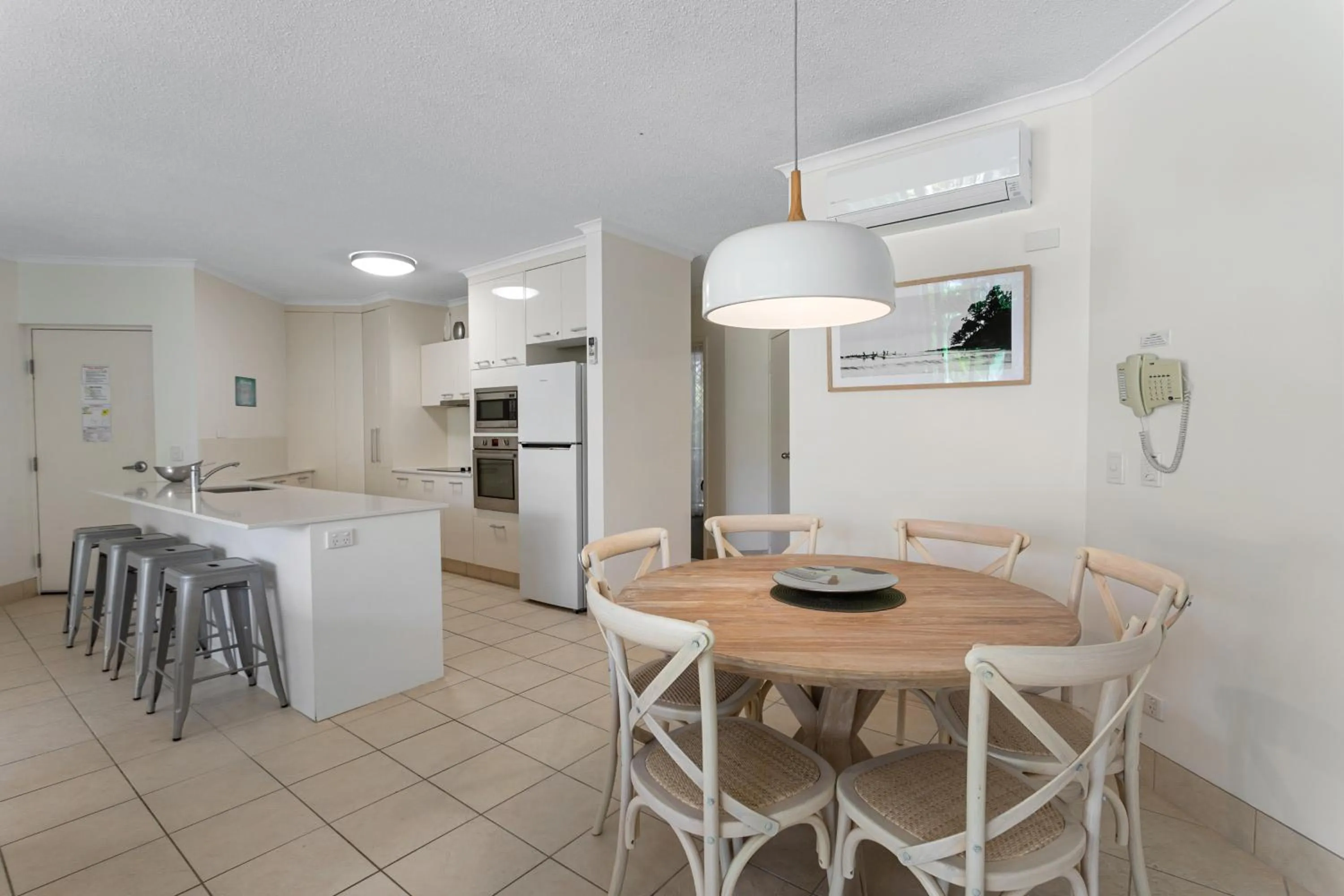 Dining area in Noosa Tropicana