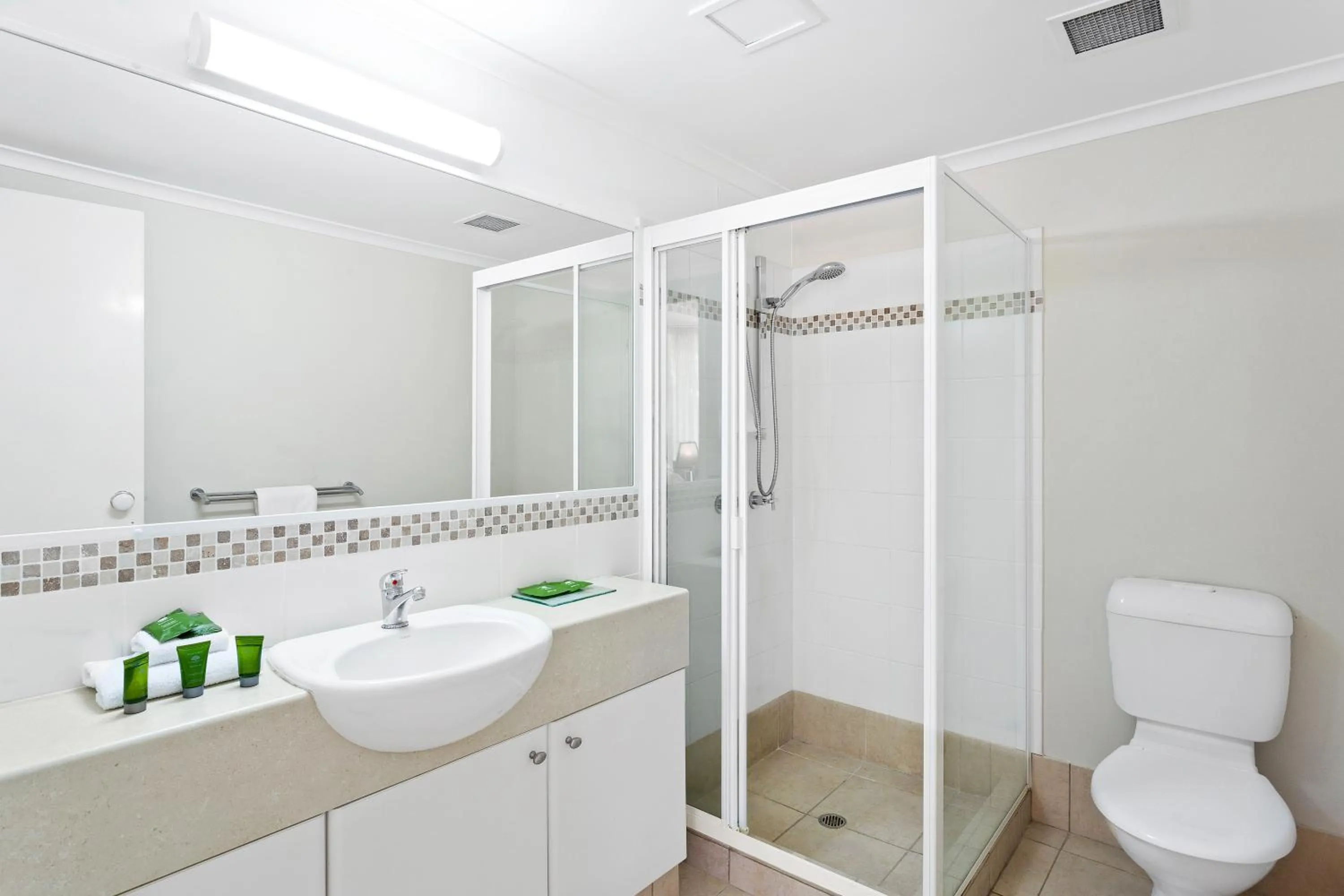 Bathroom in Noosa Tropicana