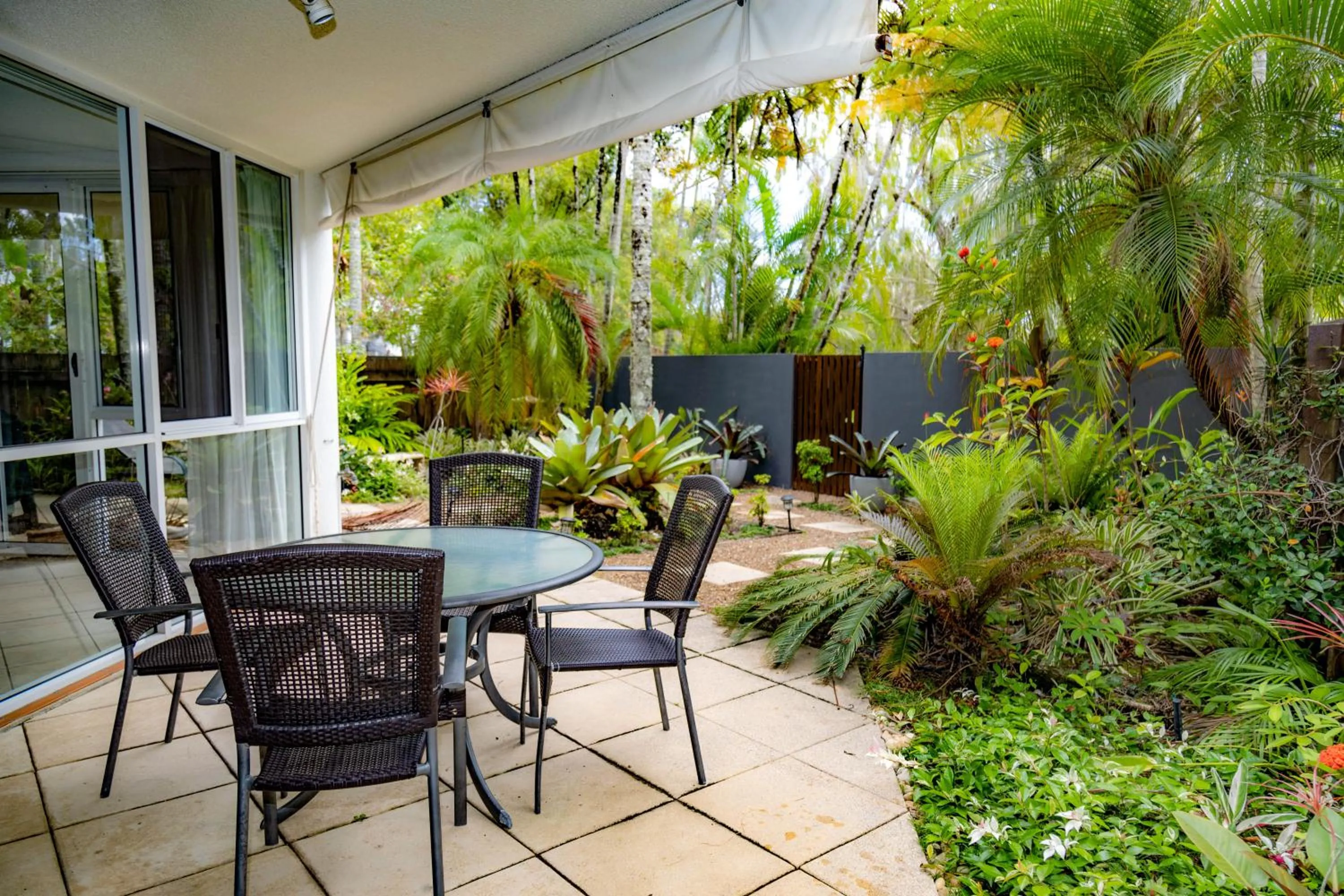 Garden view in Noosa Tropicana