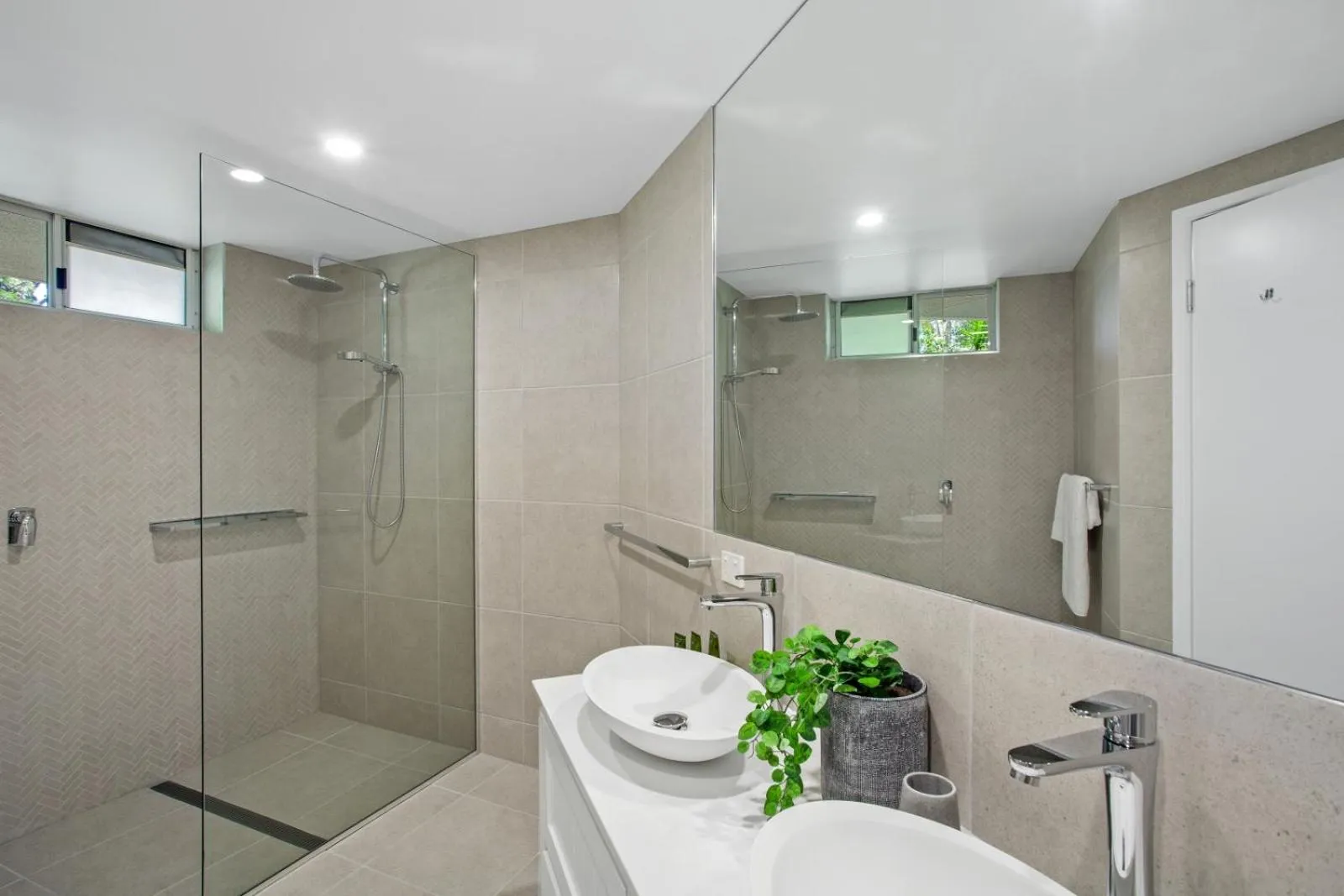 Bathroom in Noosa Tropicana