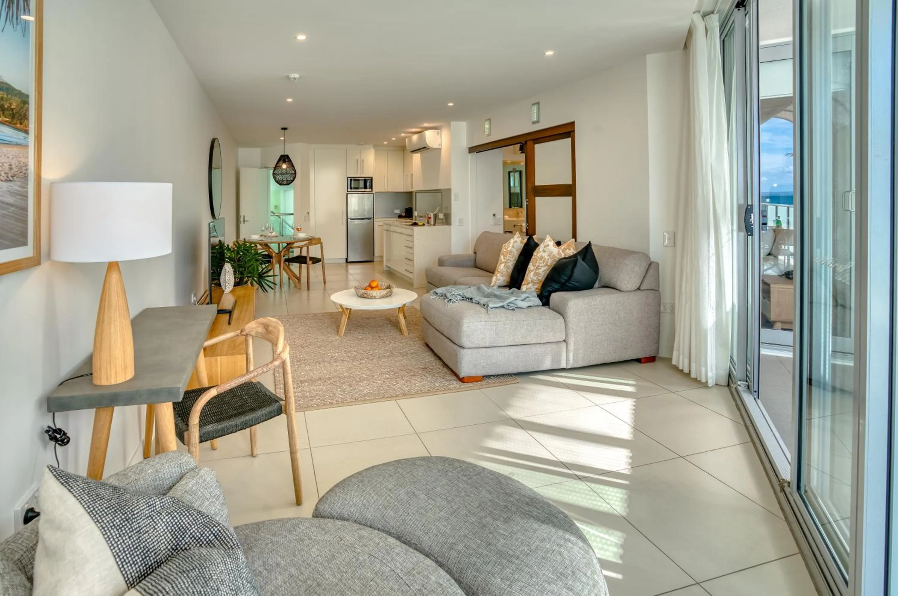 TV and multimedia in On The Beach Noosa Resort