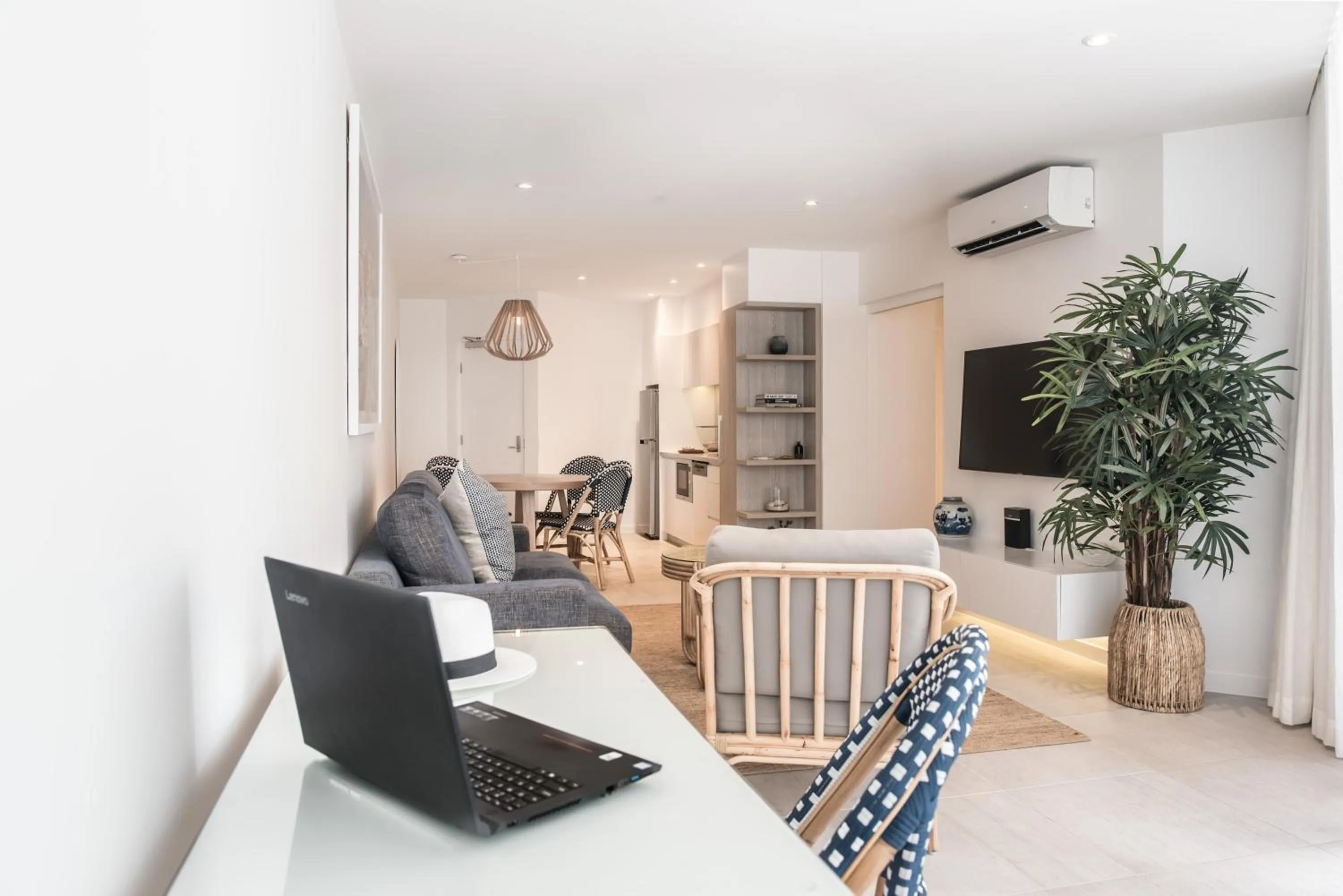 TV and multimedia in On The Beach Noosa Resort