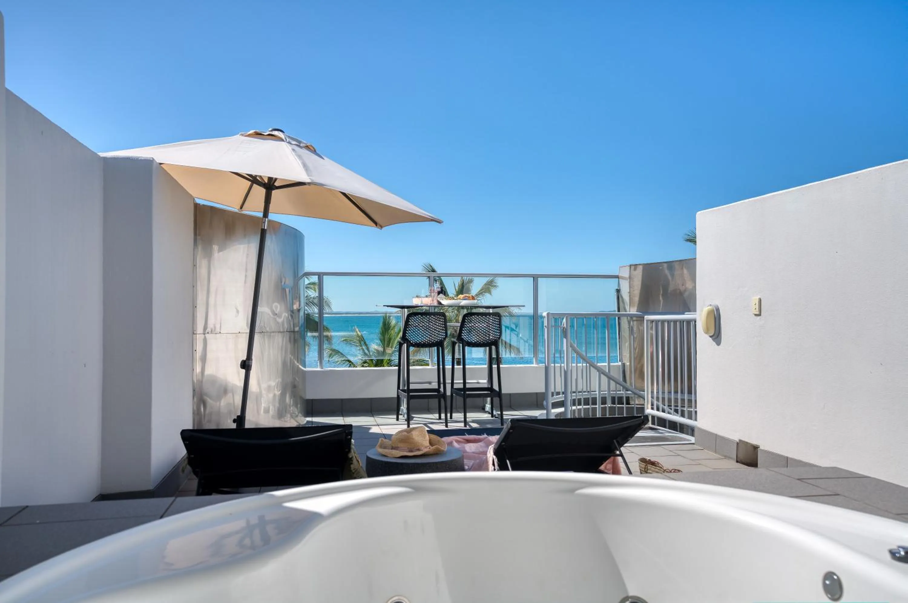 Hot Tub in On The Beach Noosa Resort