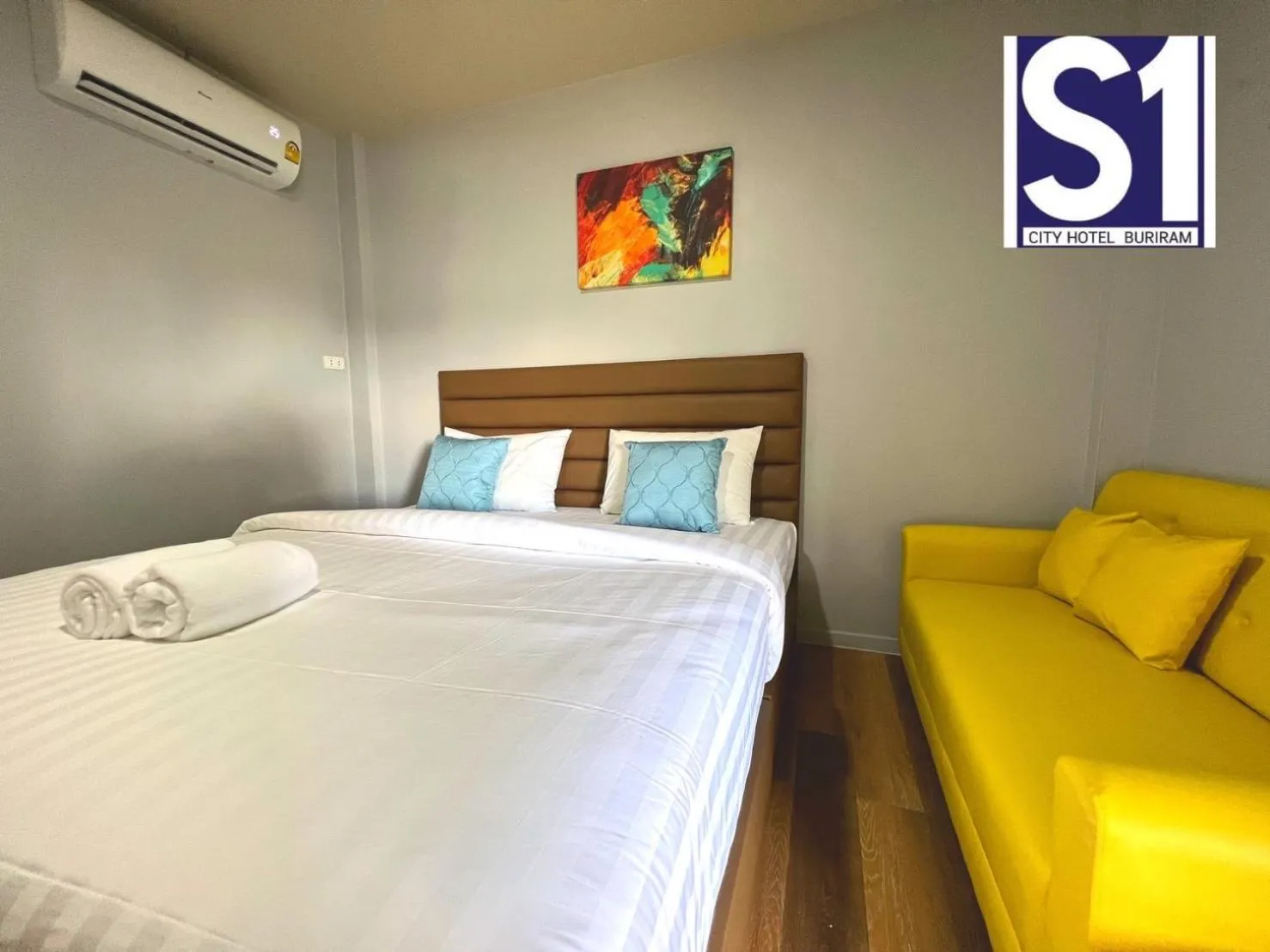 Photo of the whole room, Bed in S1 City Hotel Buriram