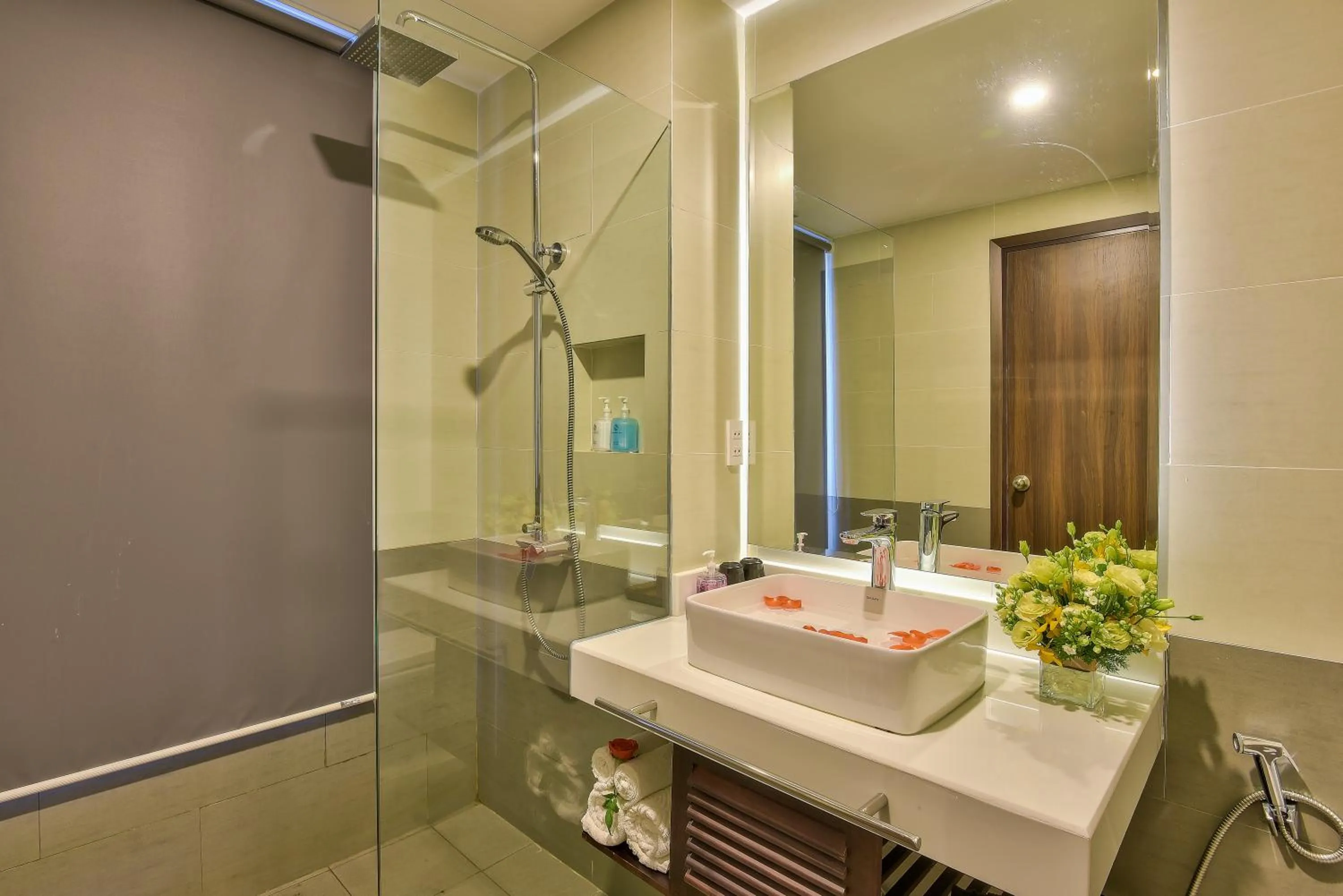 Property building in Golden Pearl Hoi An Hotel