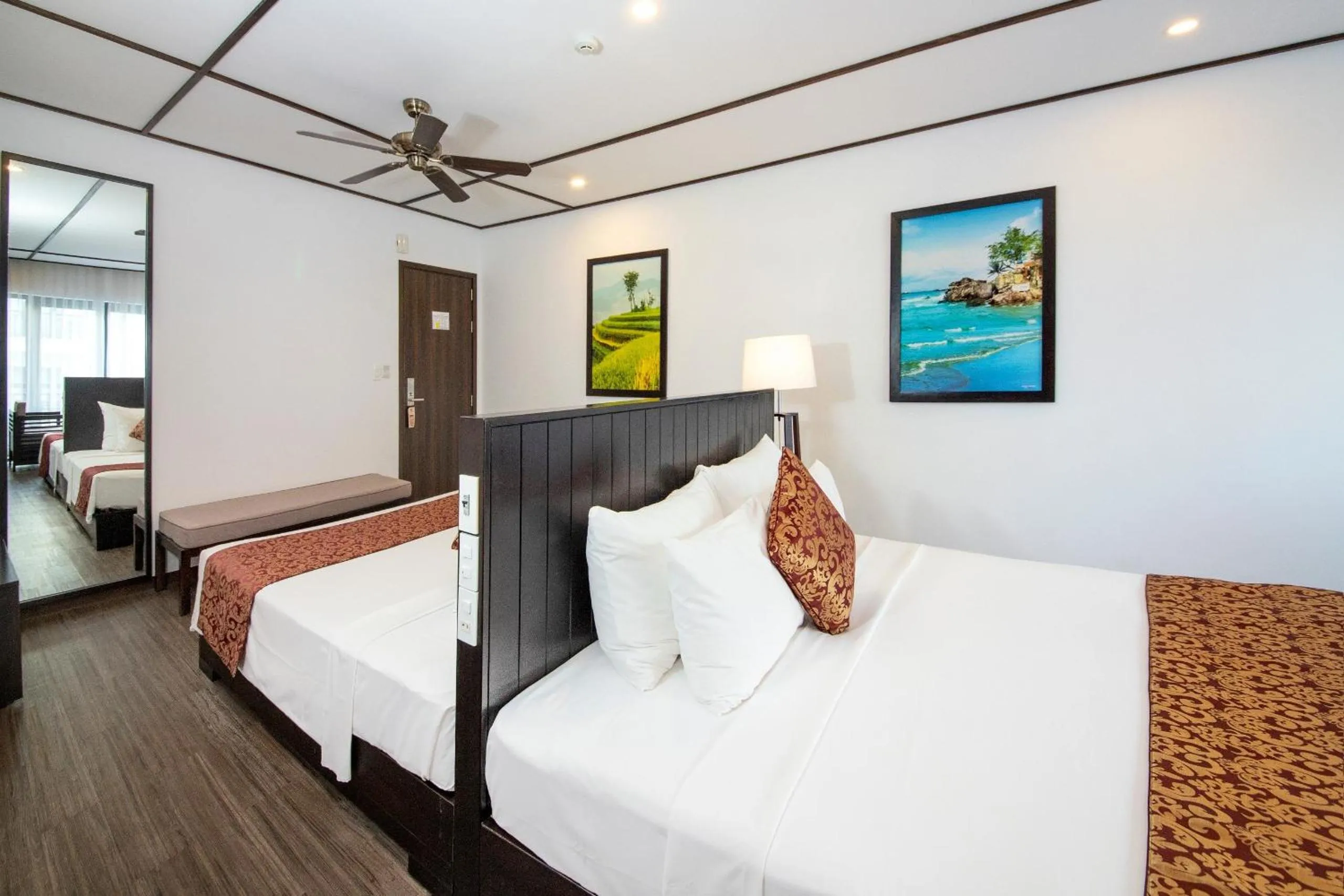 Property building, Bed in Golden Pearl Hoi An Hotel