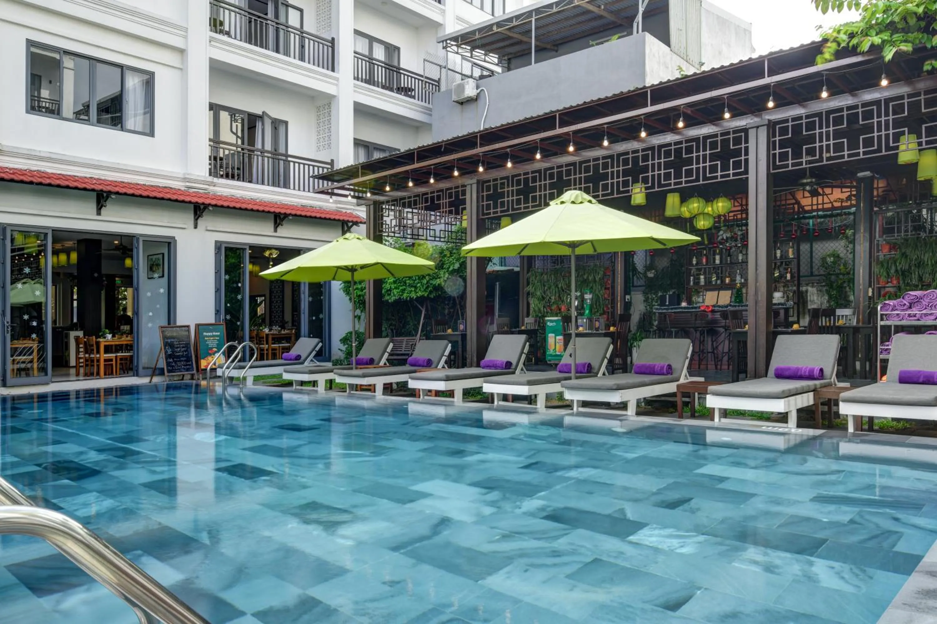 Swimming pool in Golden Pearl Hoi An Hotel