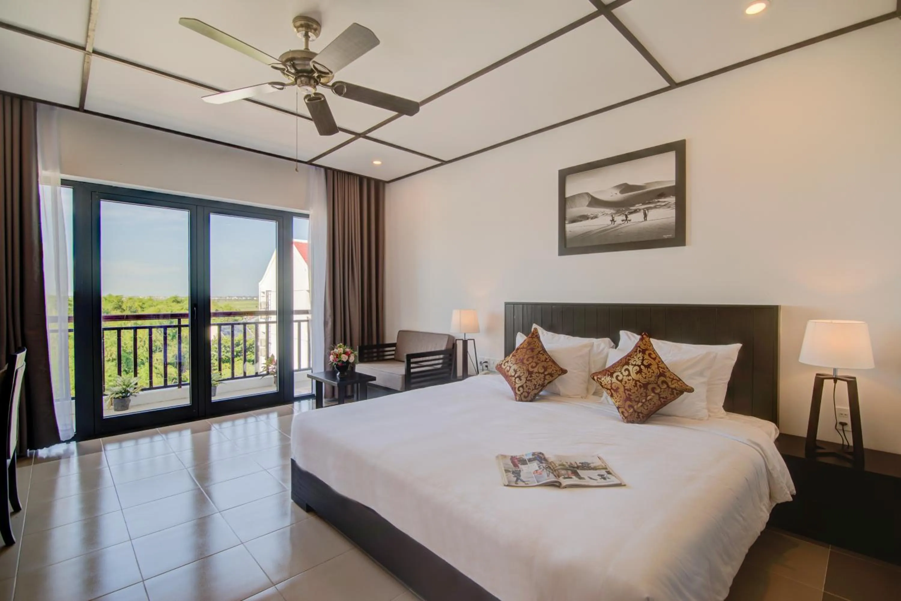 Property building, Bed in Golden Pearl Hoi An Hotel