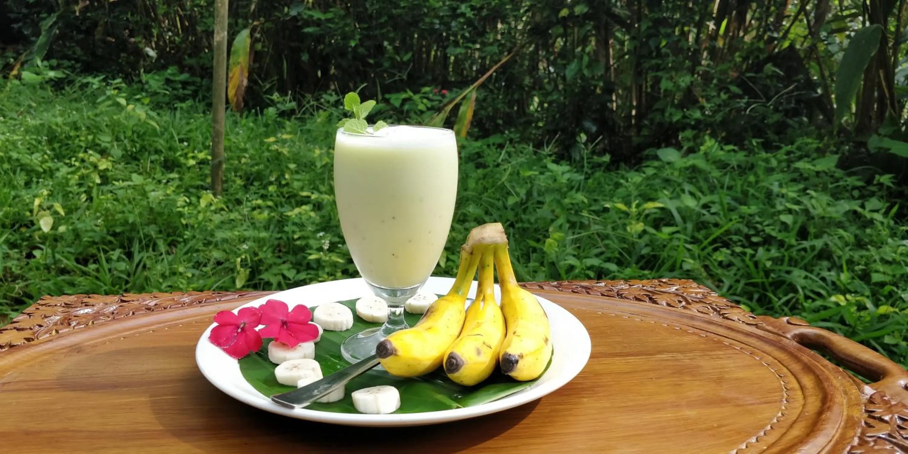 Food and drinks in Amritara Shalimar Spice Garden Resort & Spa