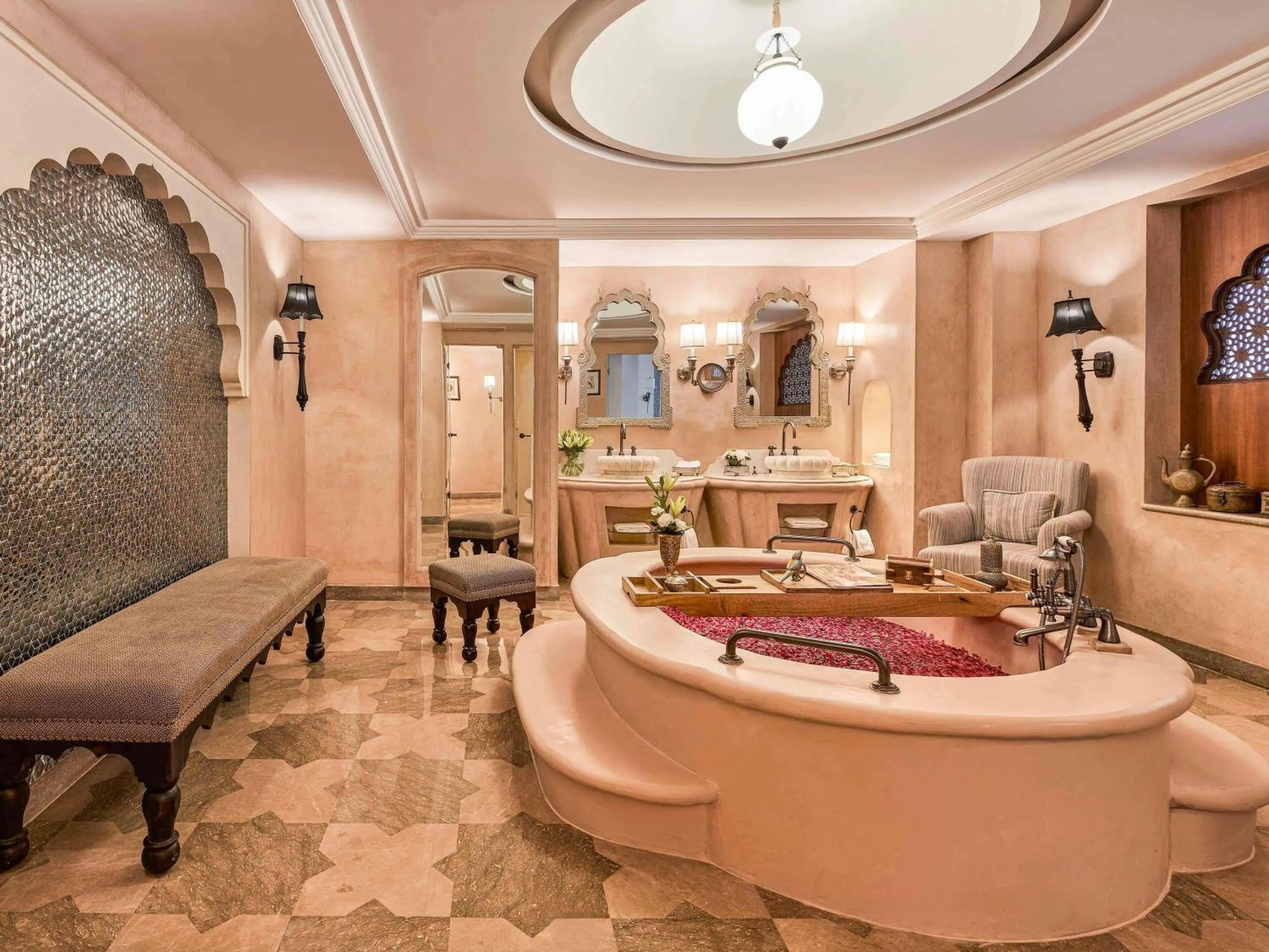 Bedroom in Fairmont Jaipur