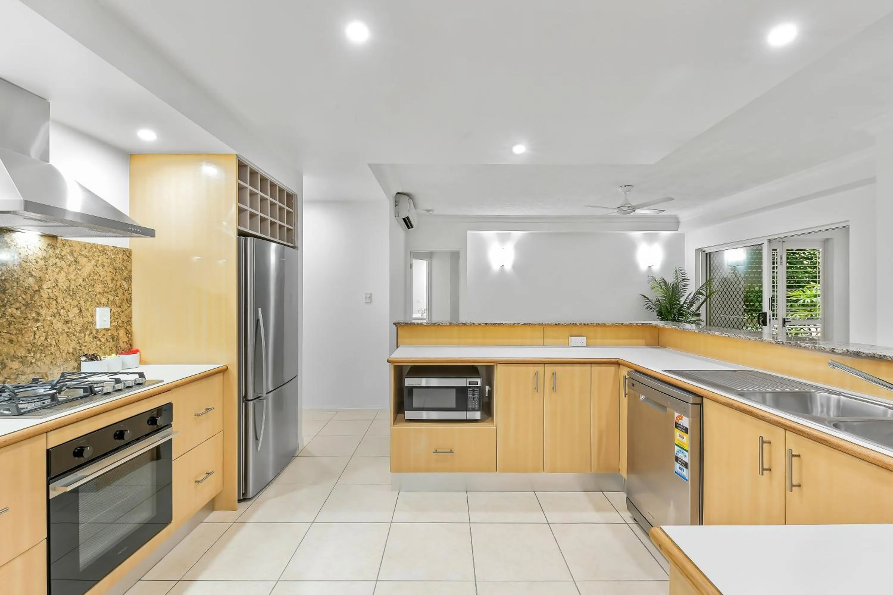 Kitchen or kitchenette in The Lakes Resort Cairns