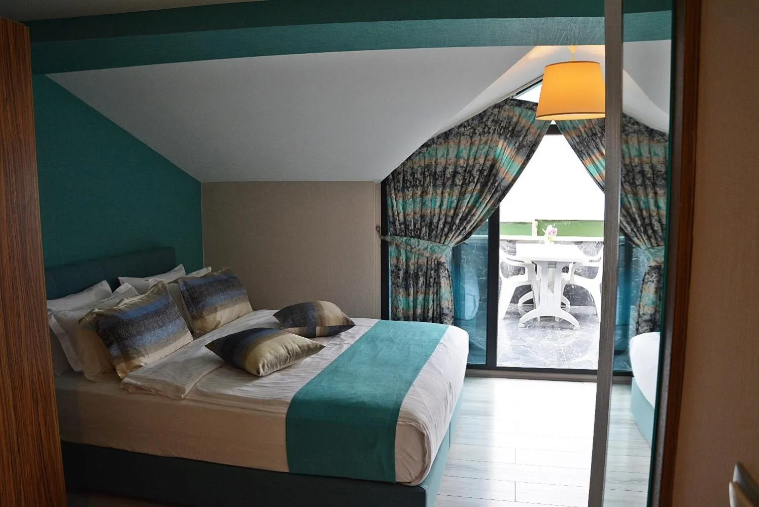 Photo of the whole room, Bed in 61 Park Hotel