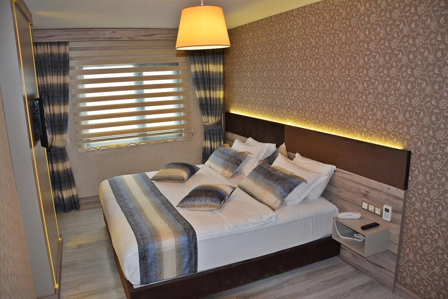 Bed in 61 Park Hotel