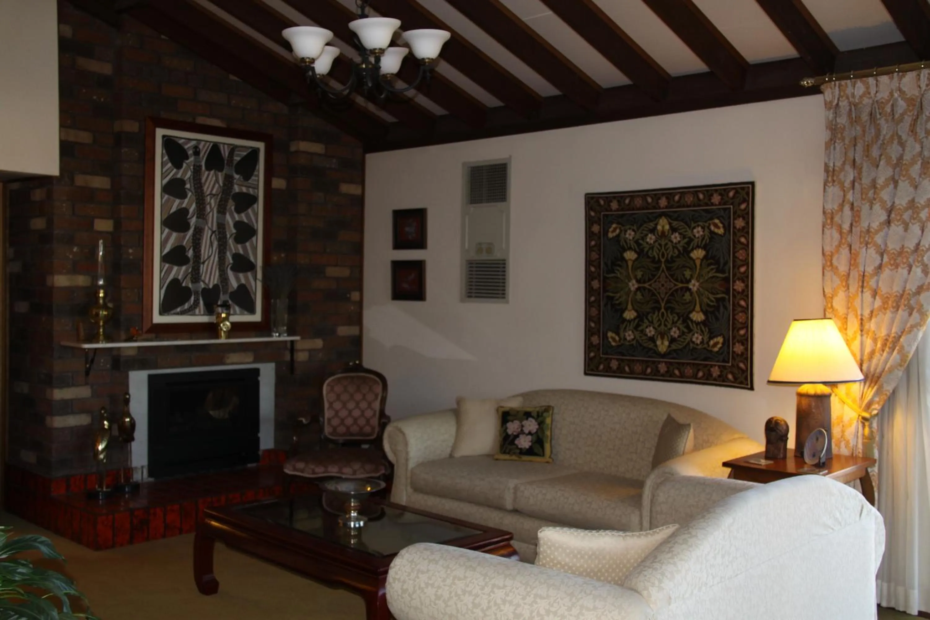 Lounge or bar in Bathurst Heights Bed & Breakfast