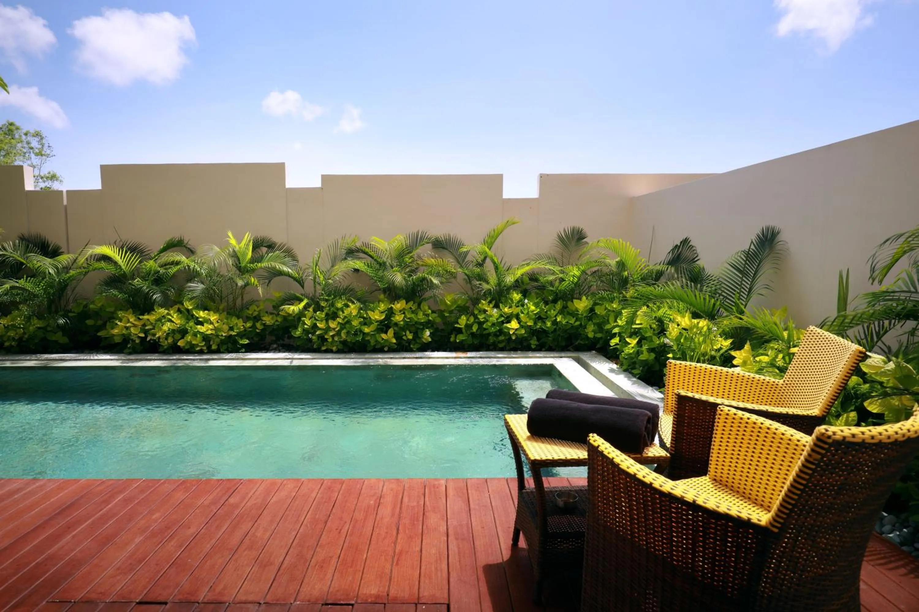 Garden view in The Miracle Villa Nusa Dua