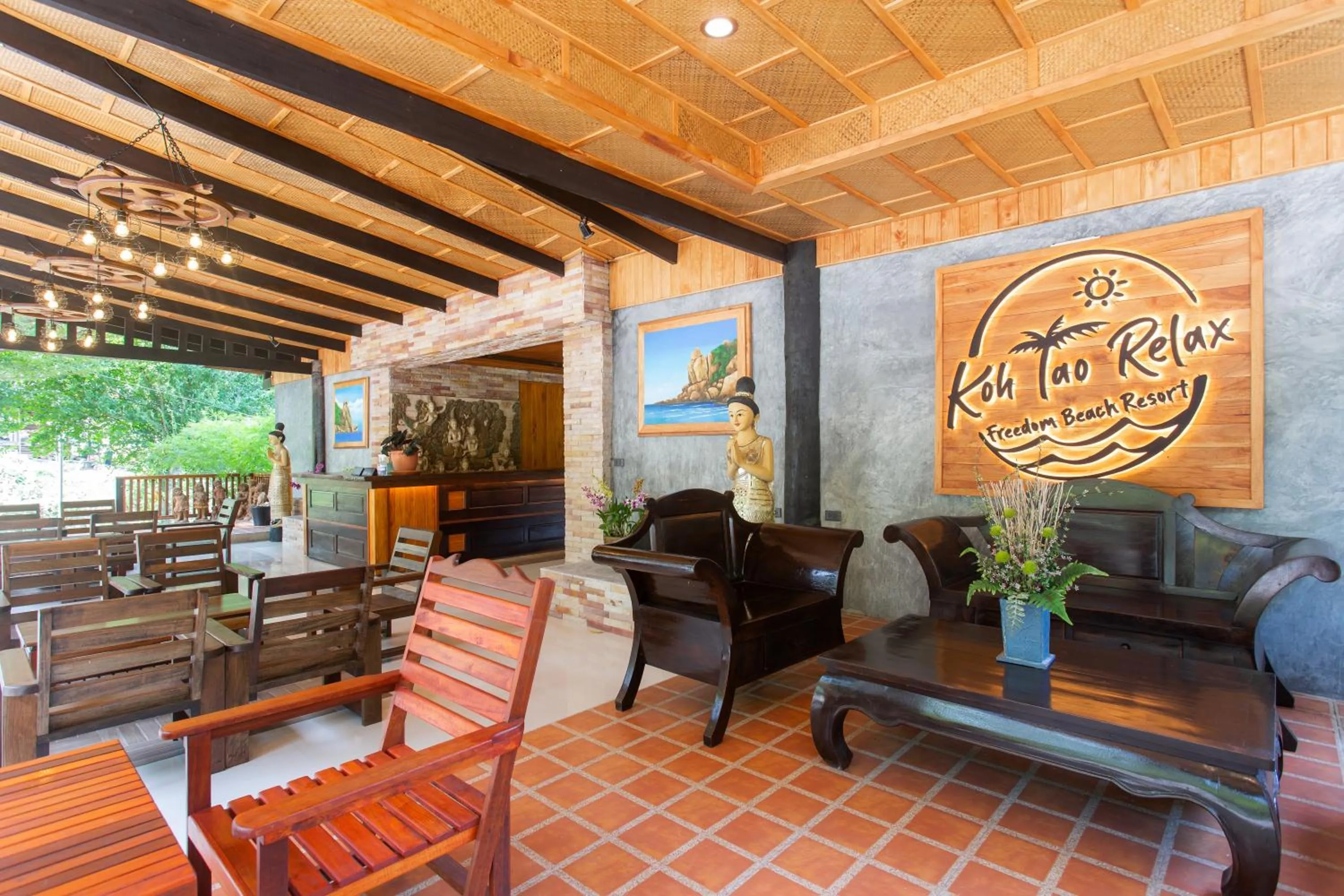 Lobby or reception in Koh Tao Relax Freedom Beach Resort
