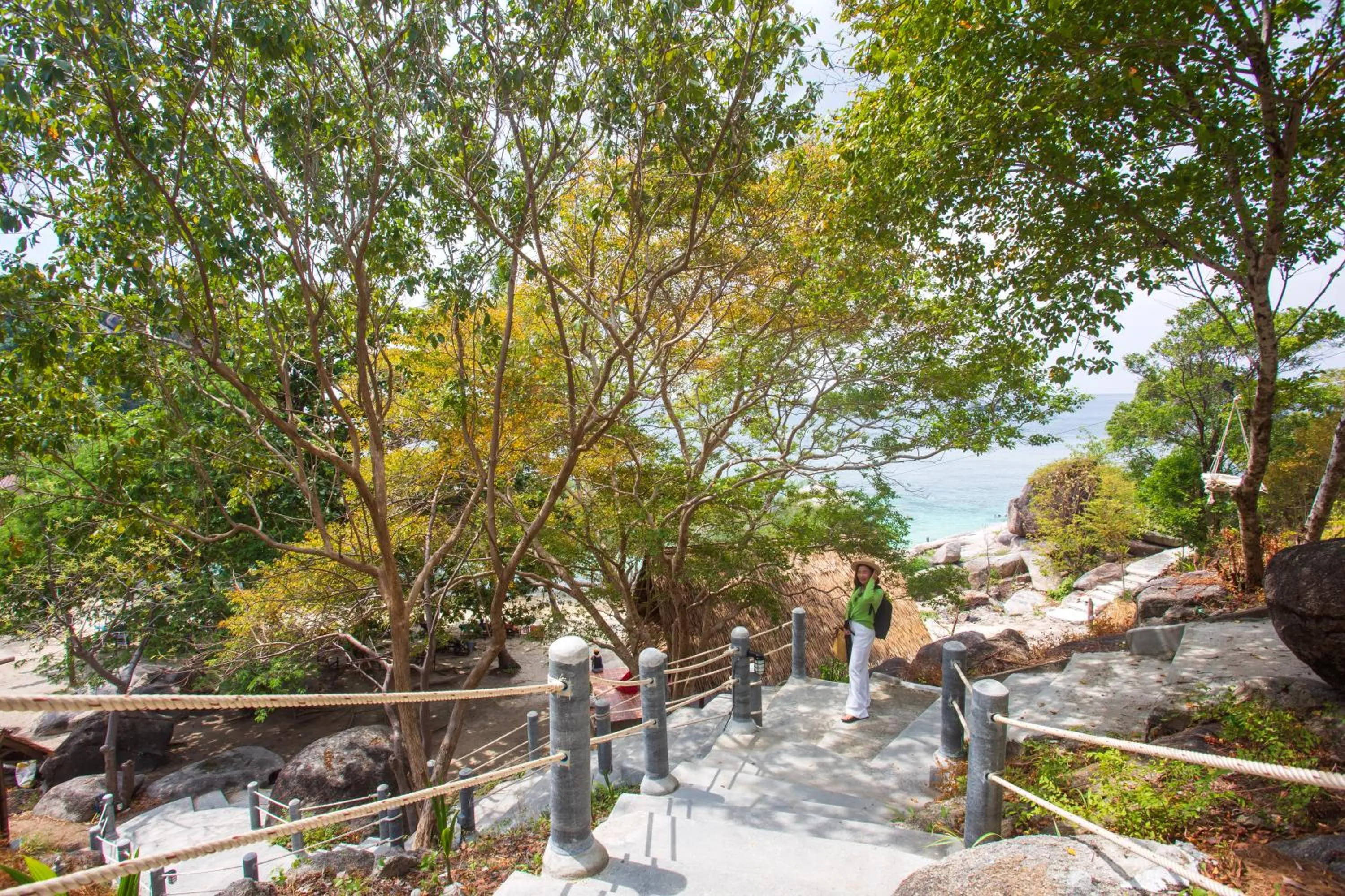 Street view in Koh Tao Relax Freedom Beach Resort