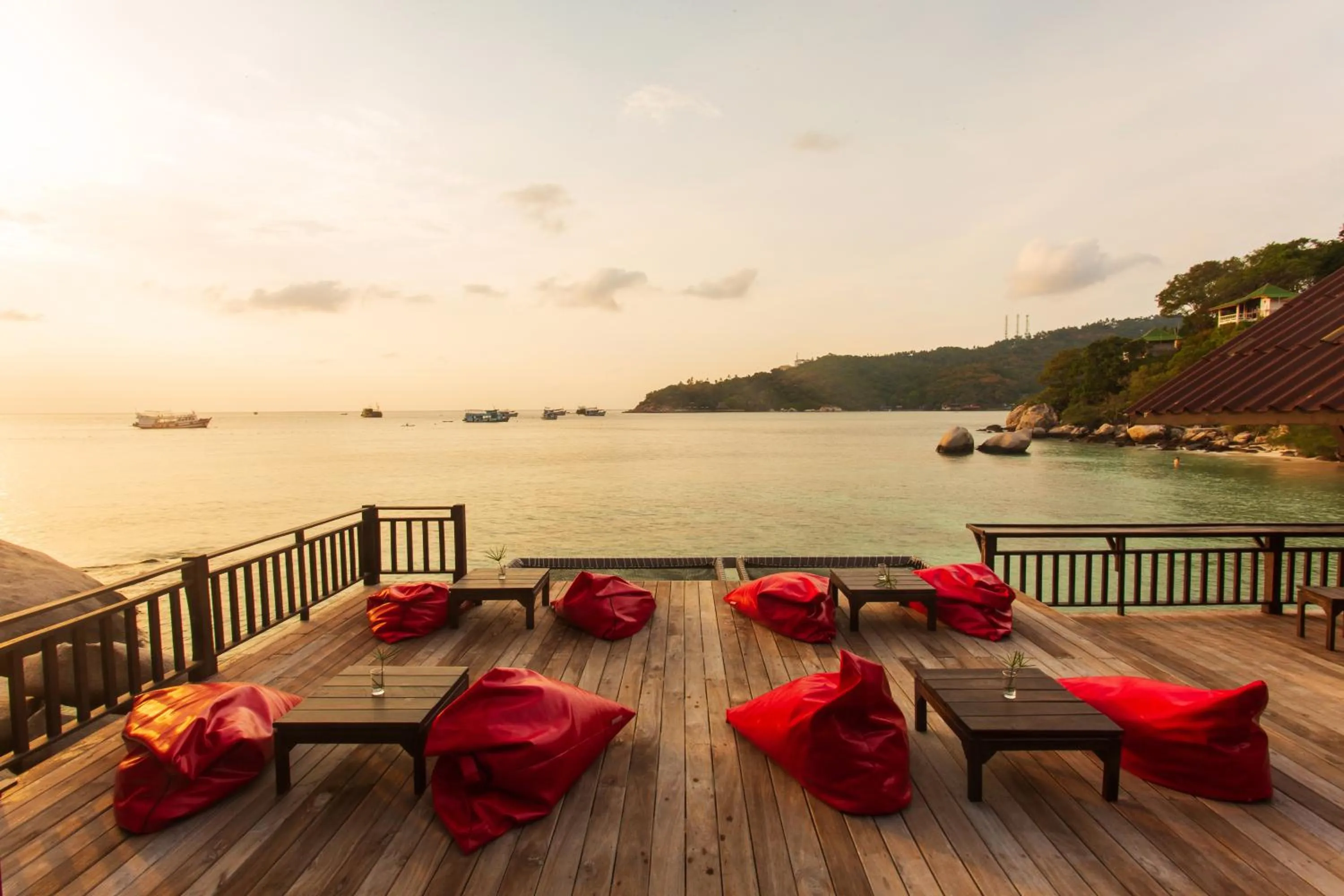 Seating area in Koh Tao Relax Freedom Beach Resort