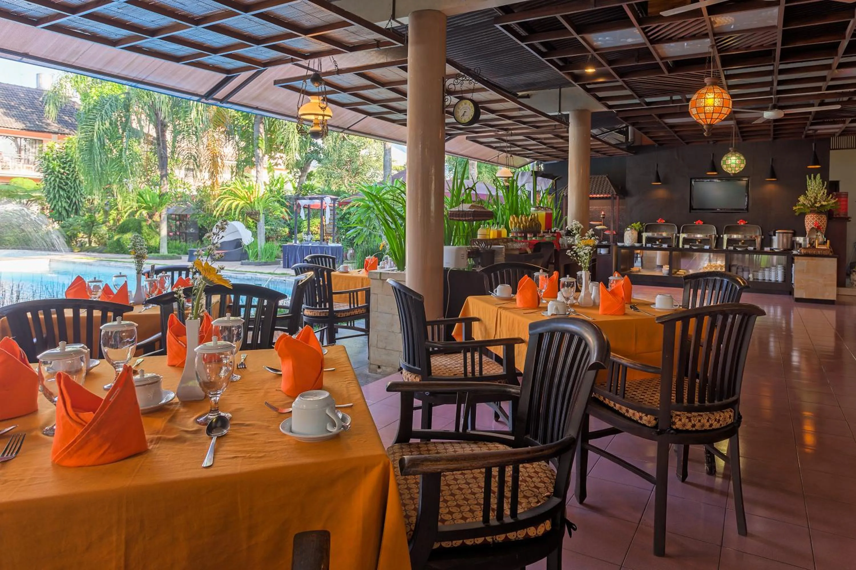 Restaurant/places to eat in Hotel Montana Dua Malang