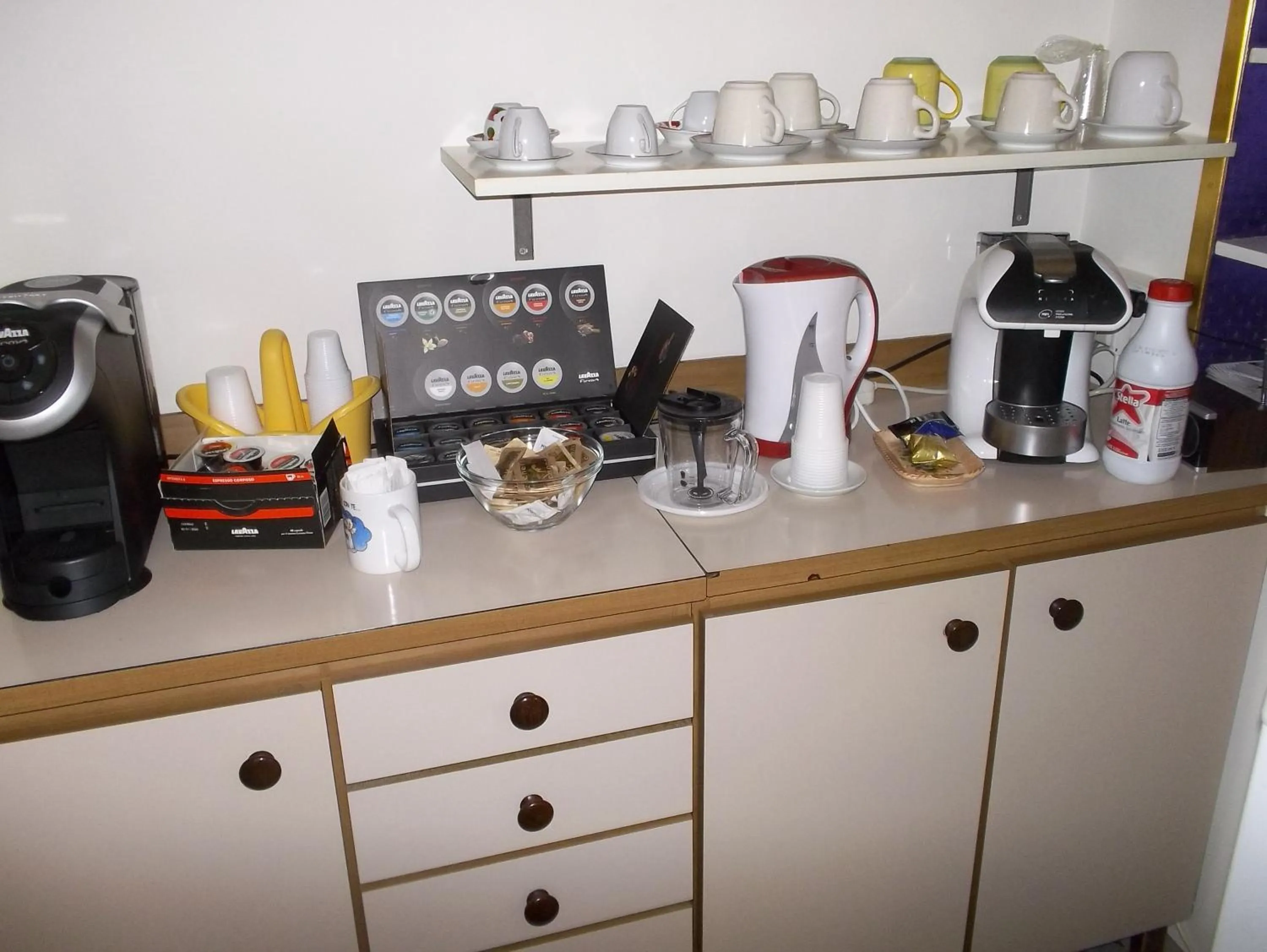 Continental breakfast in Victoria