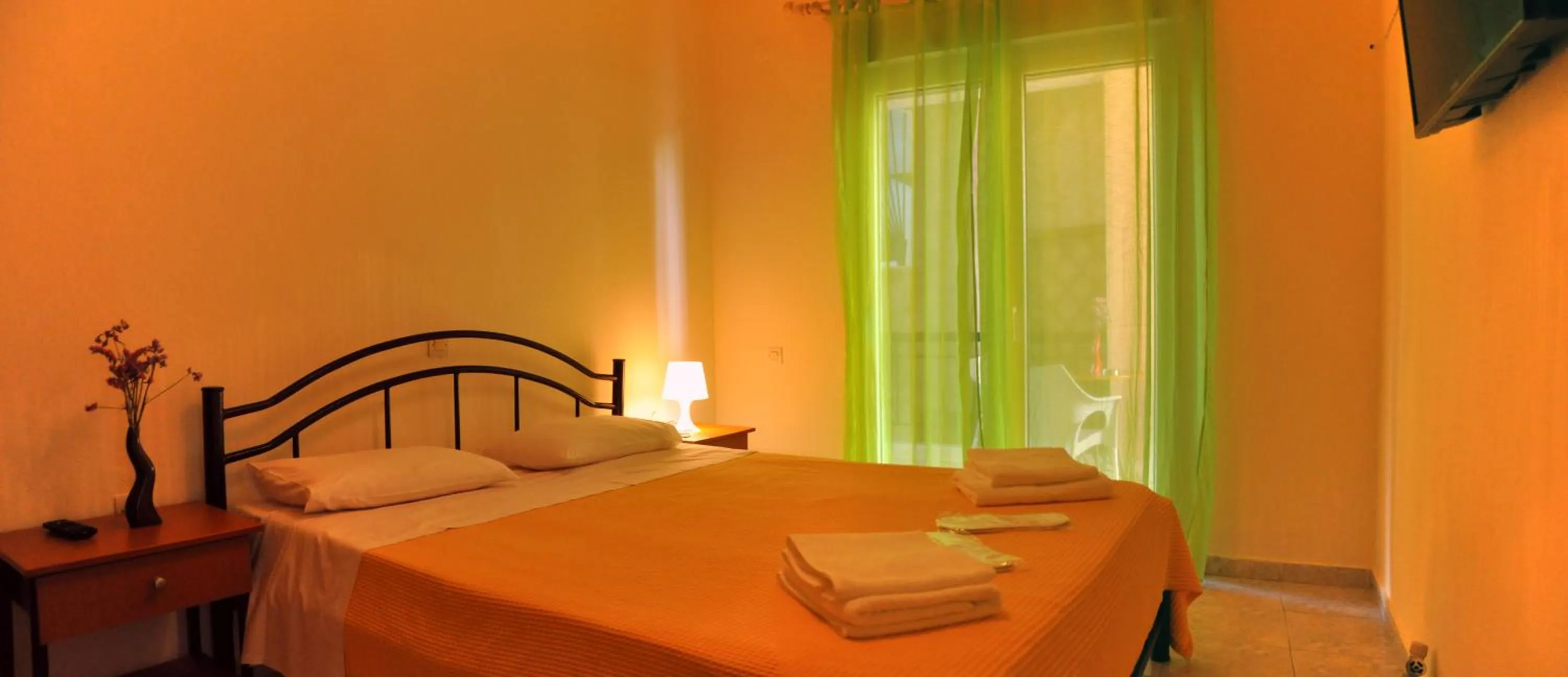 Bedroom in Kokkos Brothers