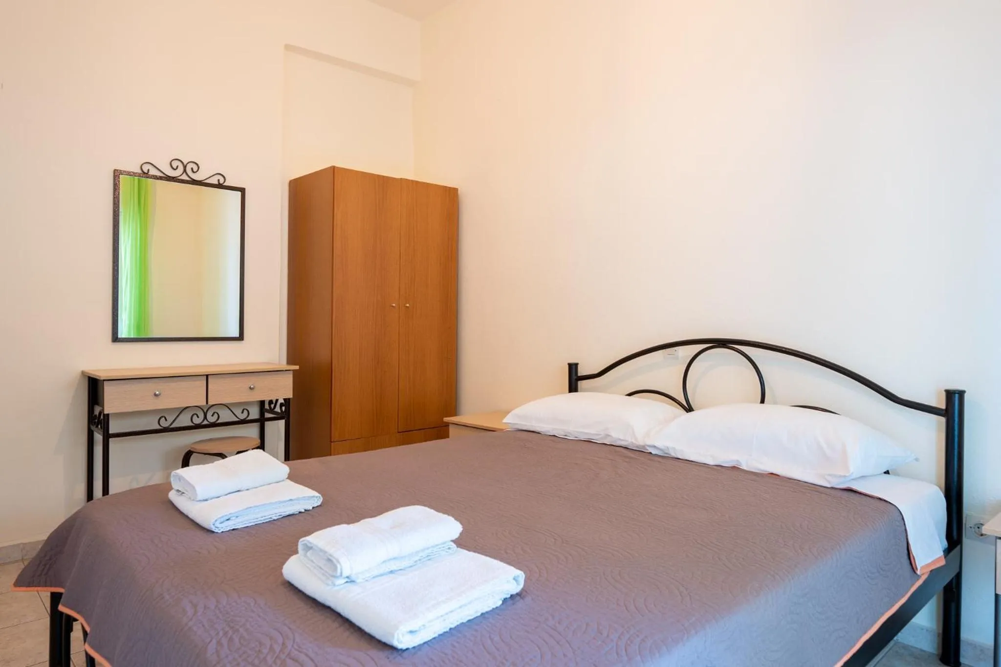 Bedroom in Kokkos Brothers