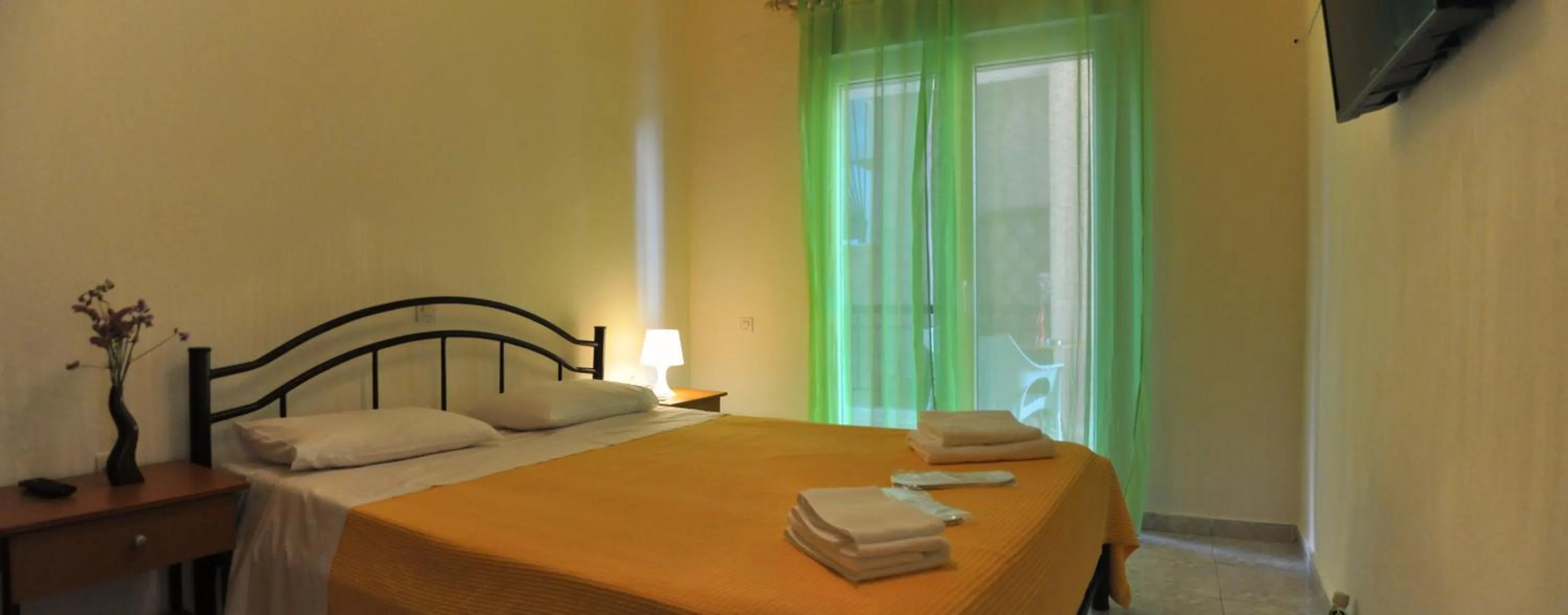 Bedroom in Kokkos Brothers