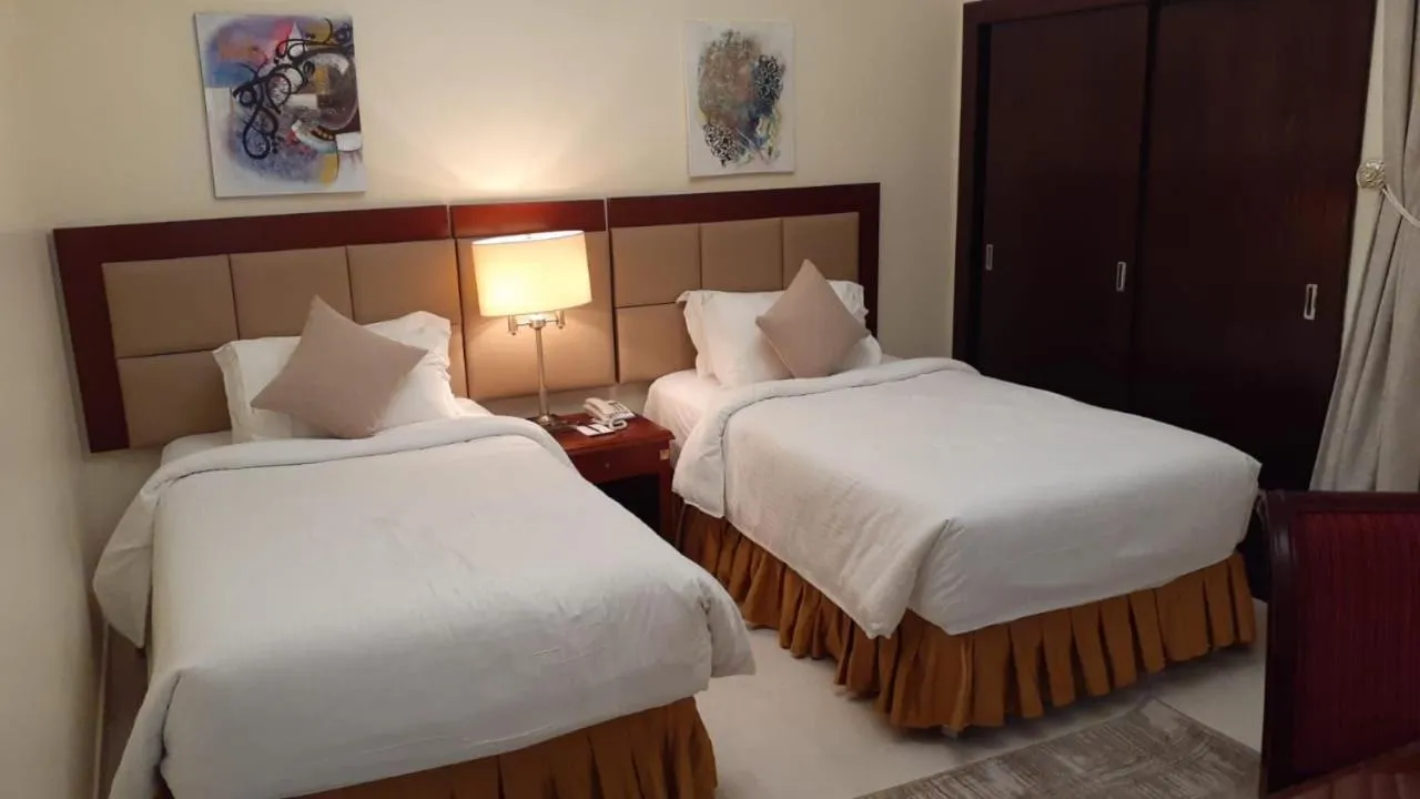 Bed in Al Gosaibi Hotel - Villa
