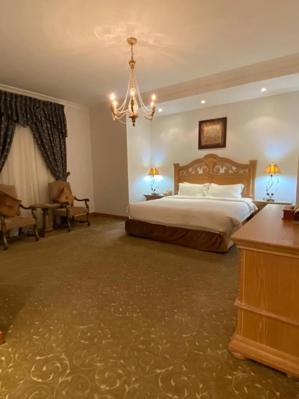 Bed in Al Gosaibi Hotel - Villa
