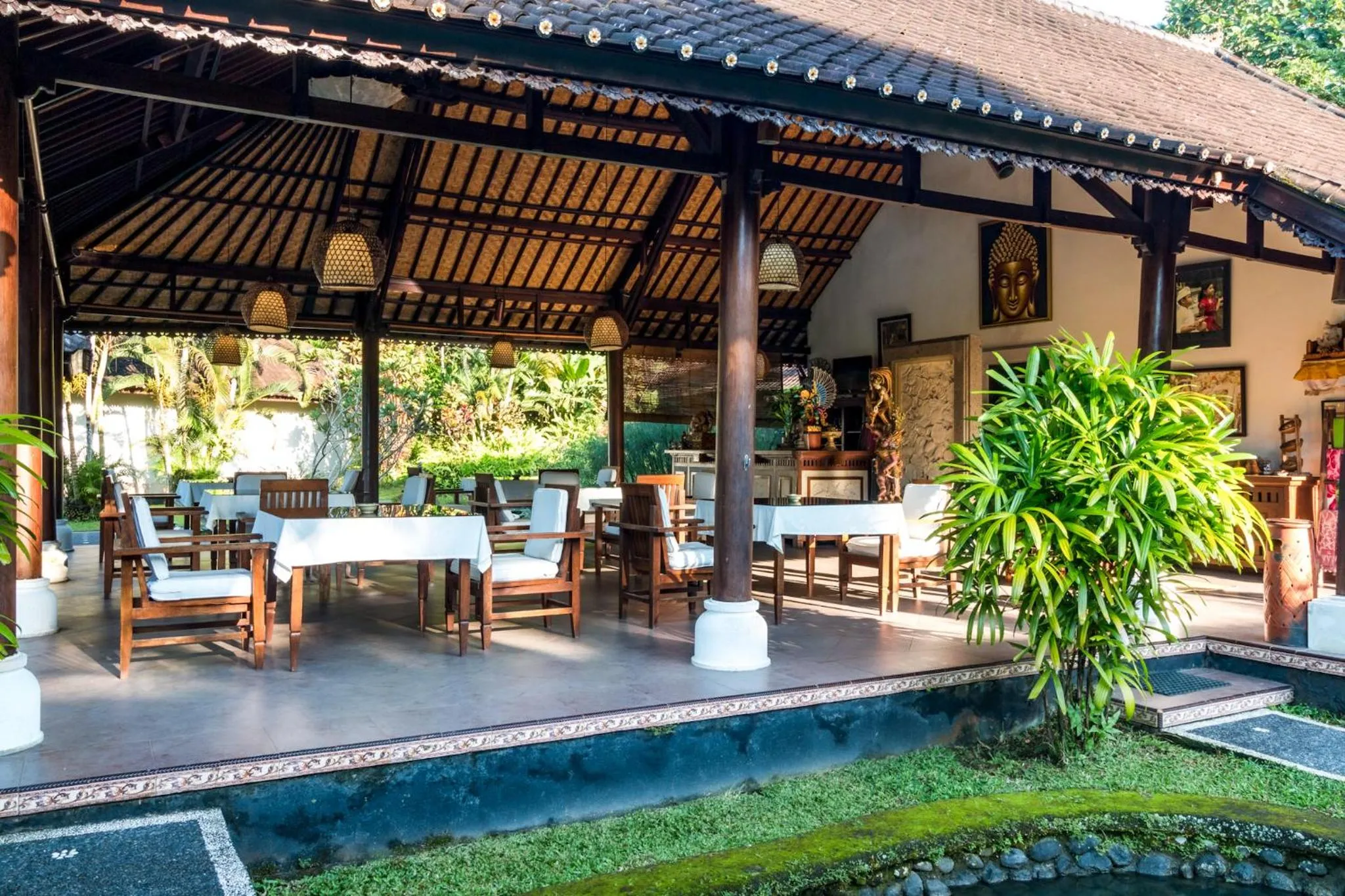 Property building in Villa Taman di Blayu by AGATA